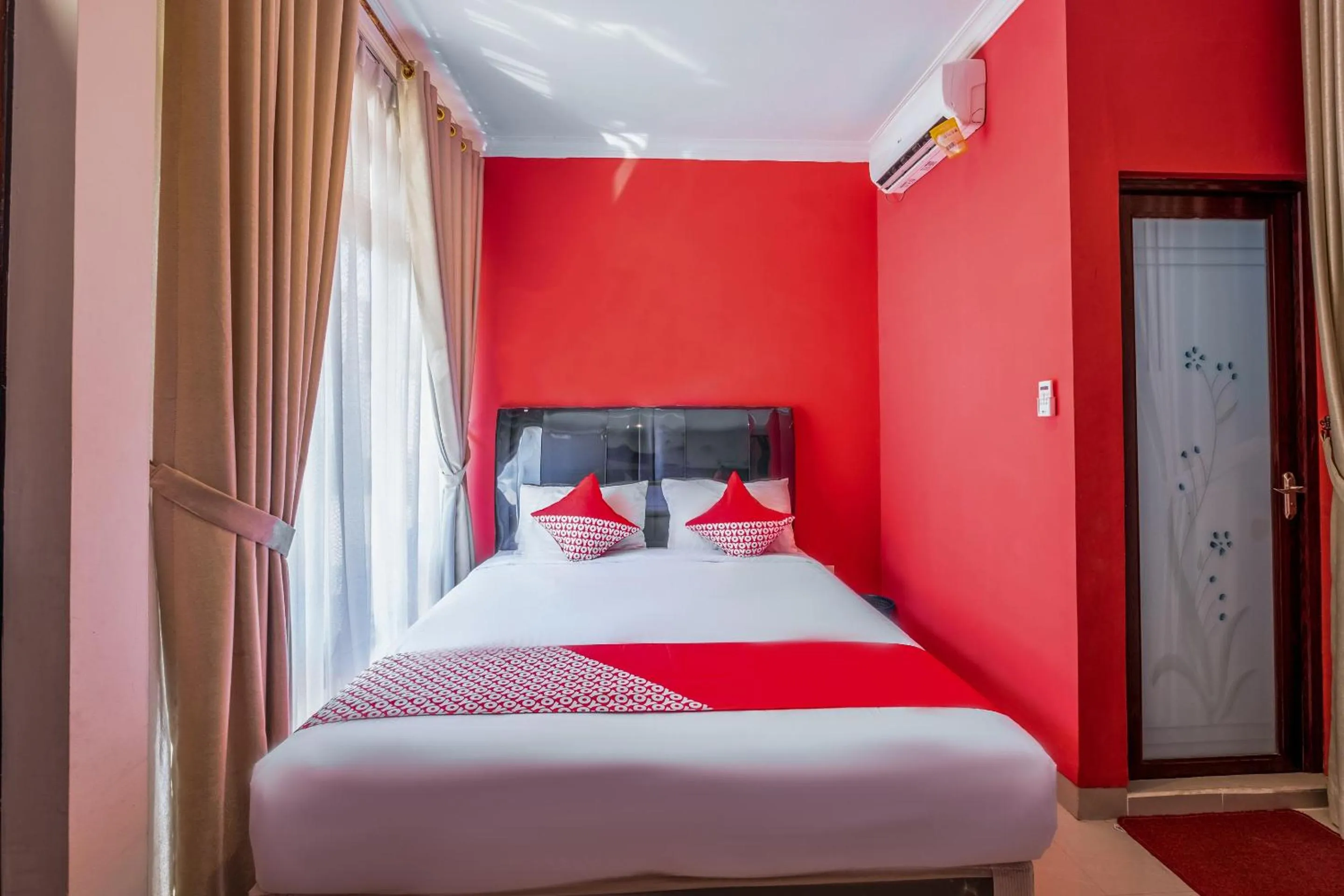 Bedroom, Bed in OYO Collection O 1032 Rahayu Residence Syariah