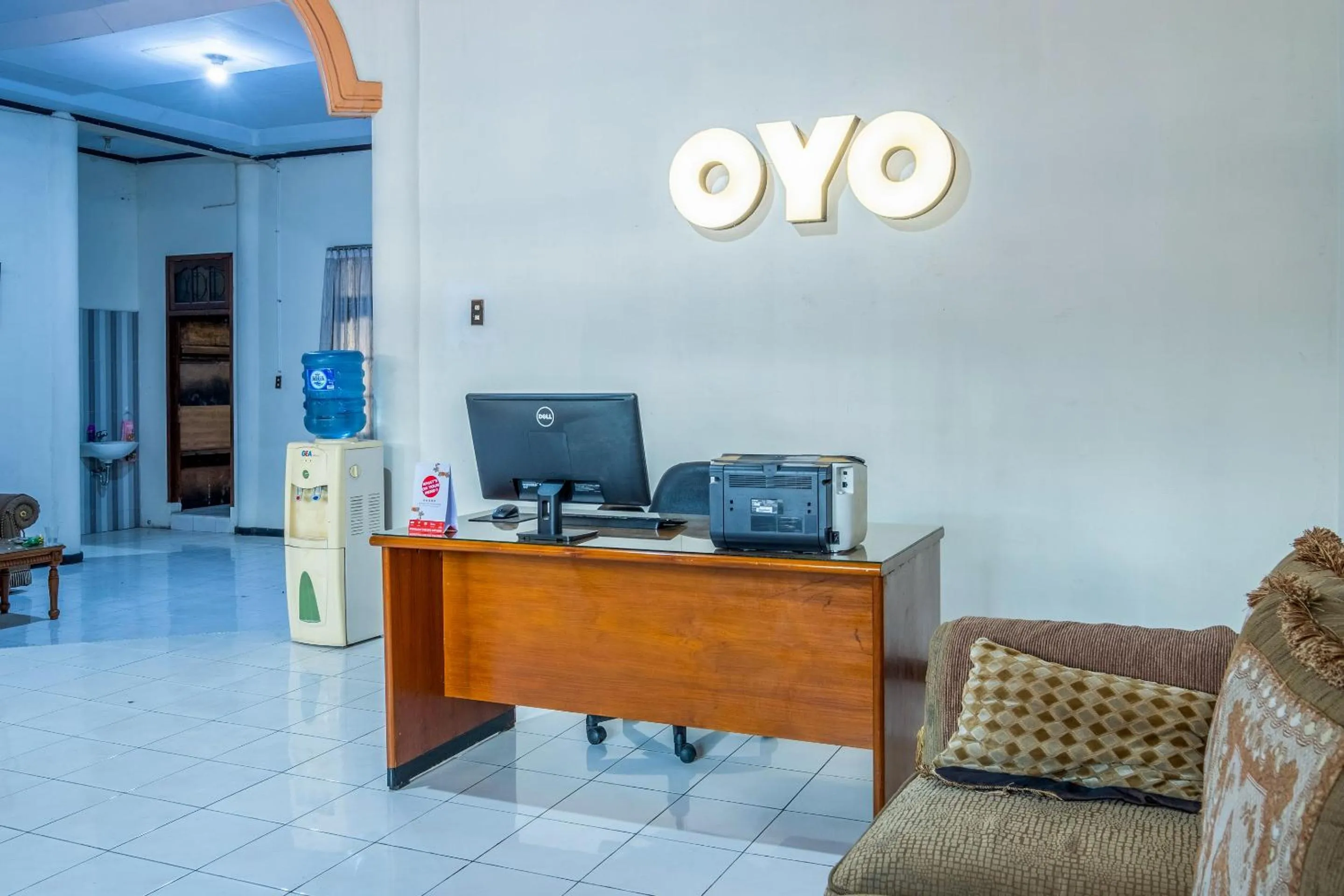 Lobby or reception in OYO Collection O 1032 Rahayu Residence Syariah