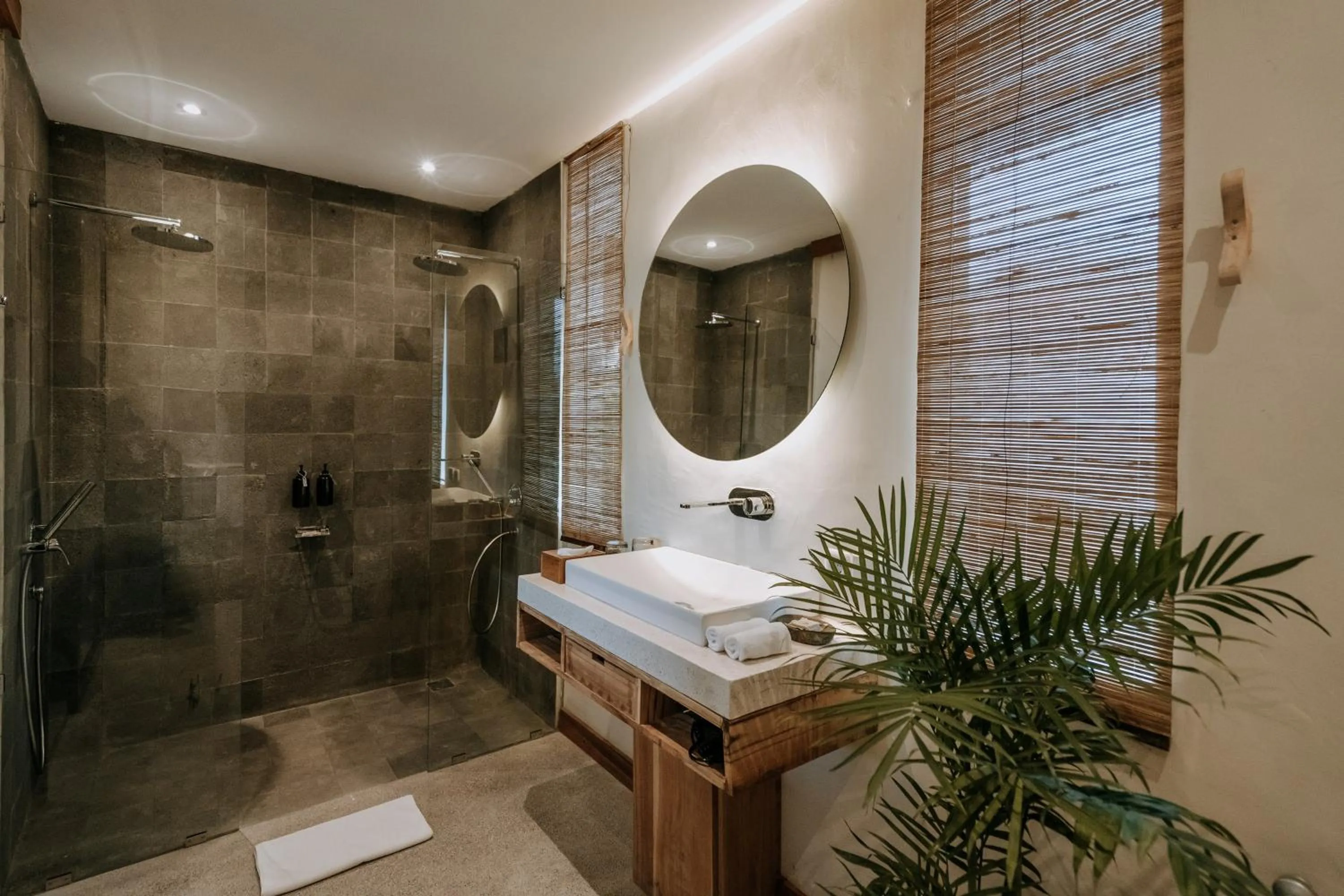Shower in ZIN Canggu Resort & Villas
