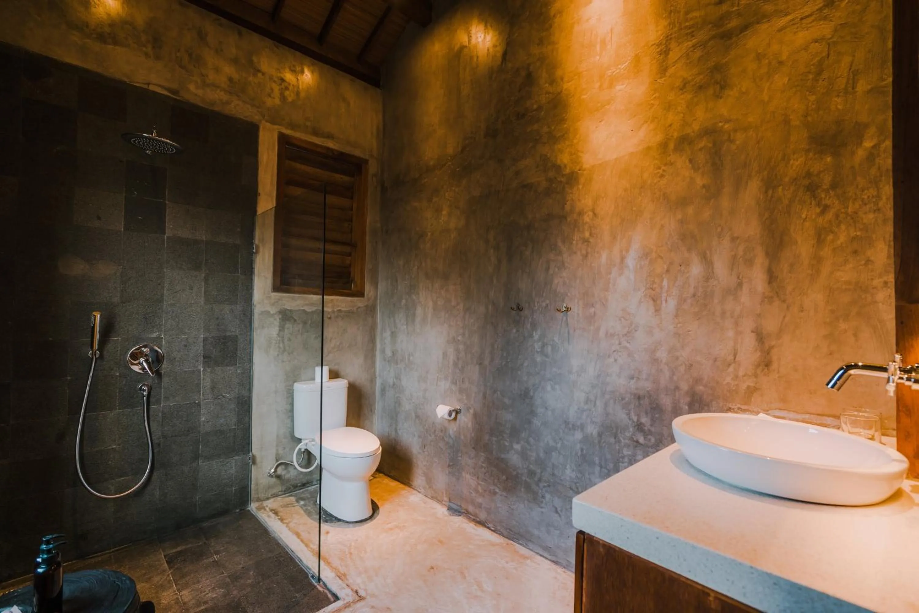 Shower in ZIN Canggu Resort & Villas