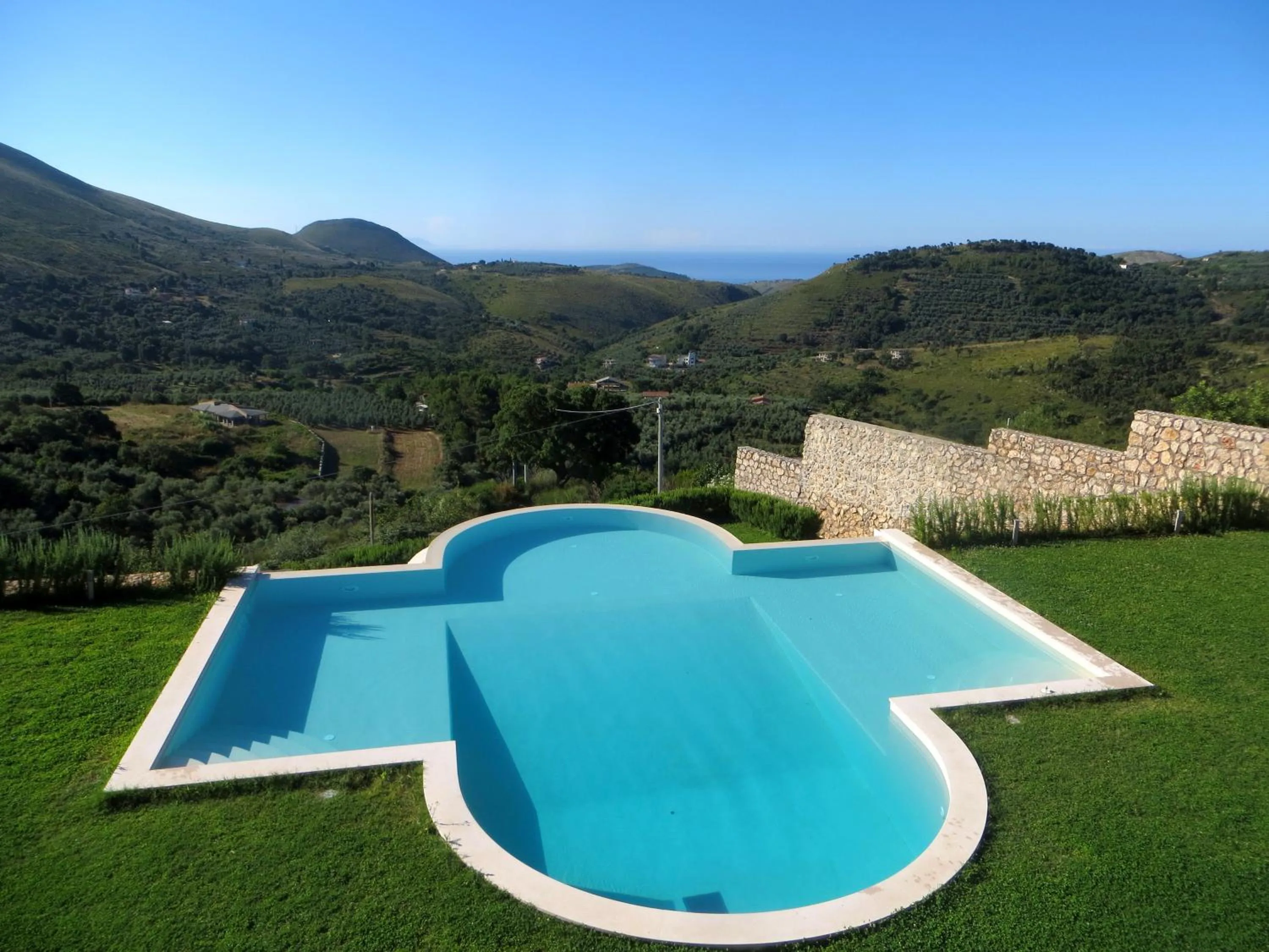 Swimming pool in Collina Degli Ulivi B&B