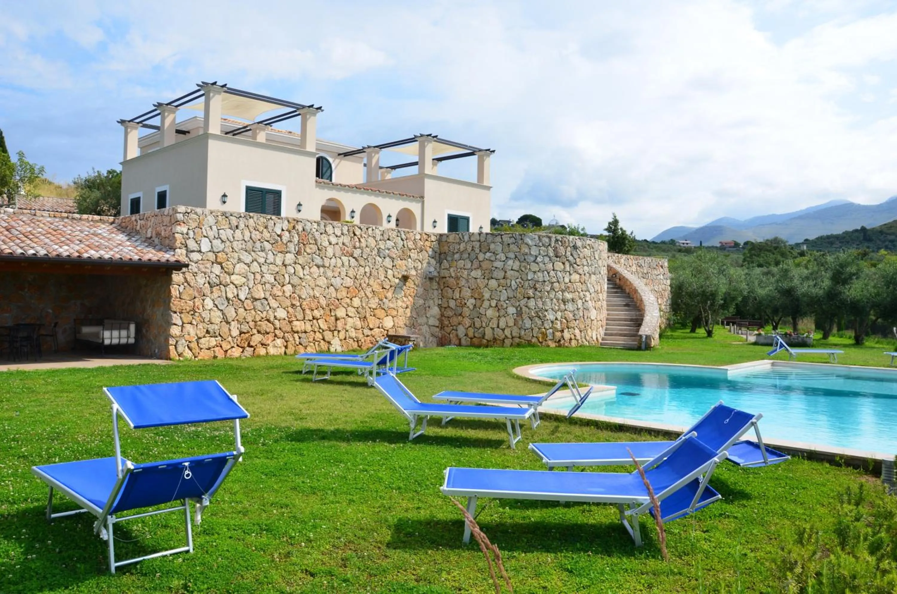 Facade/entrance in Collina Degli Ulivi B&B