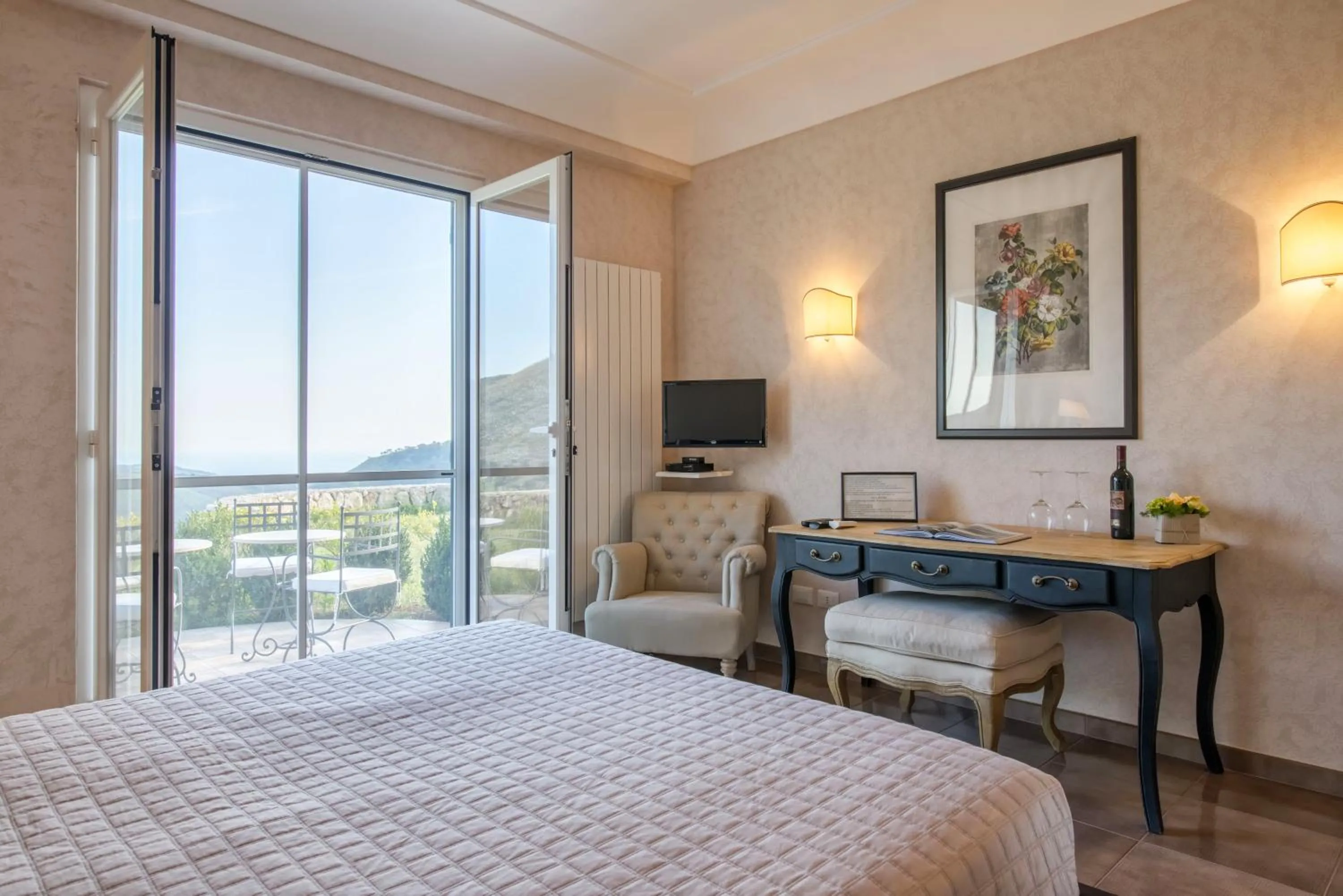 Bed in Collina Degli Ulivi B&B