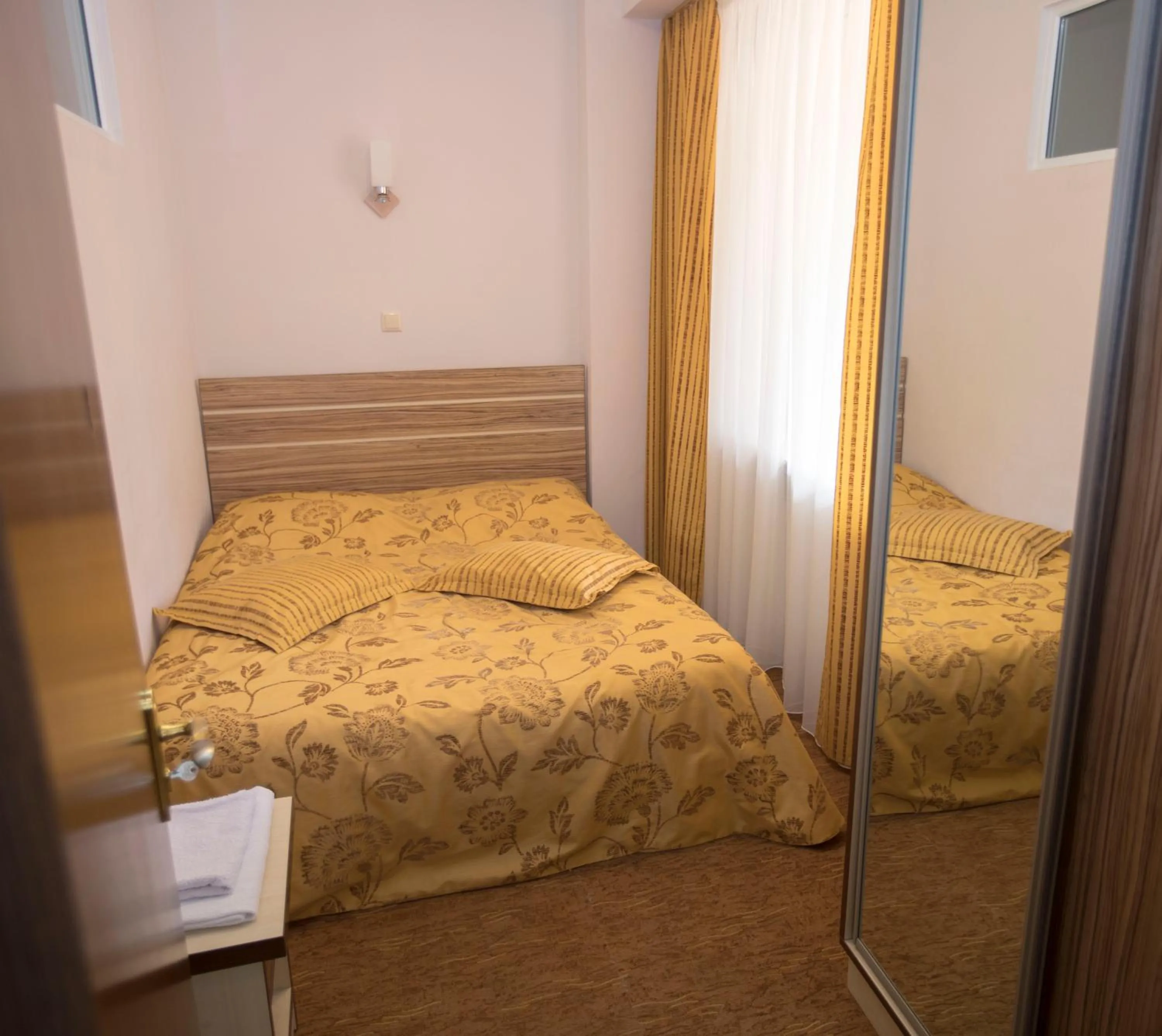 Bed in Tsaghkahovit Hotel