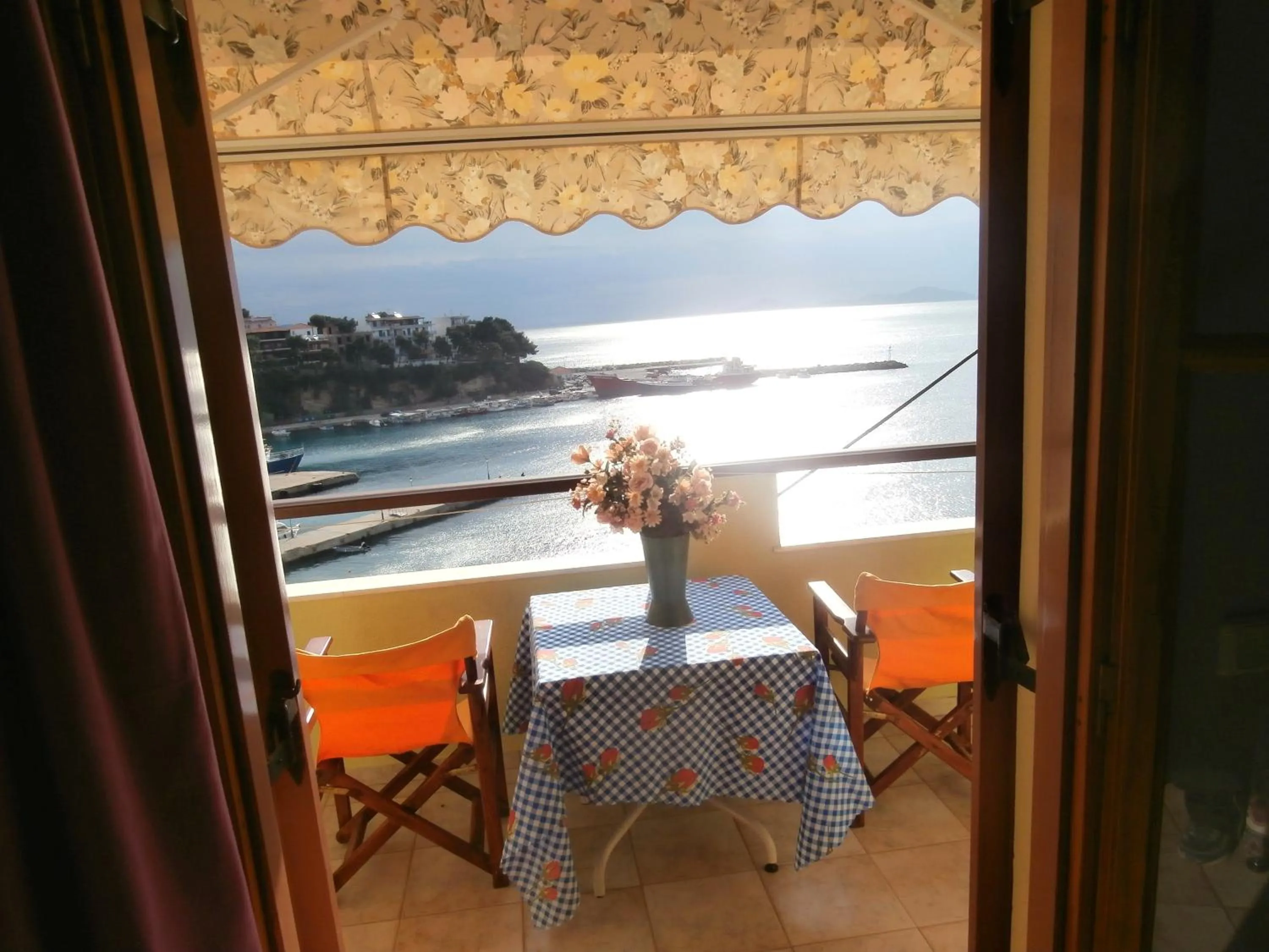 Balcony/Terrace in Haravgi Hotel