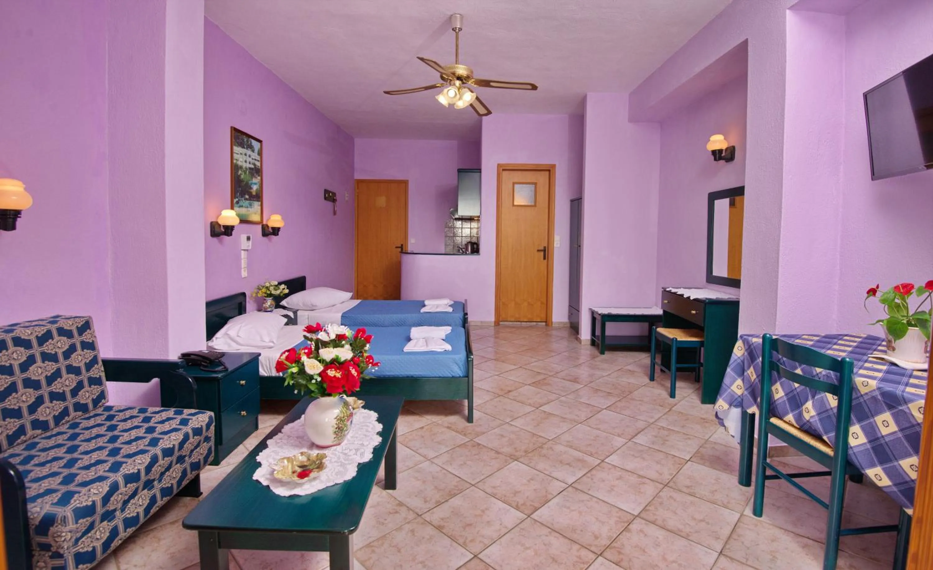 Bedroom in Haravgi Hotel