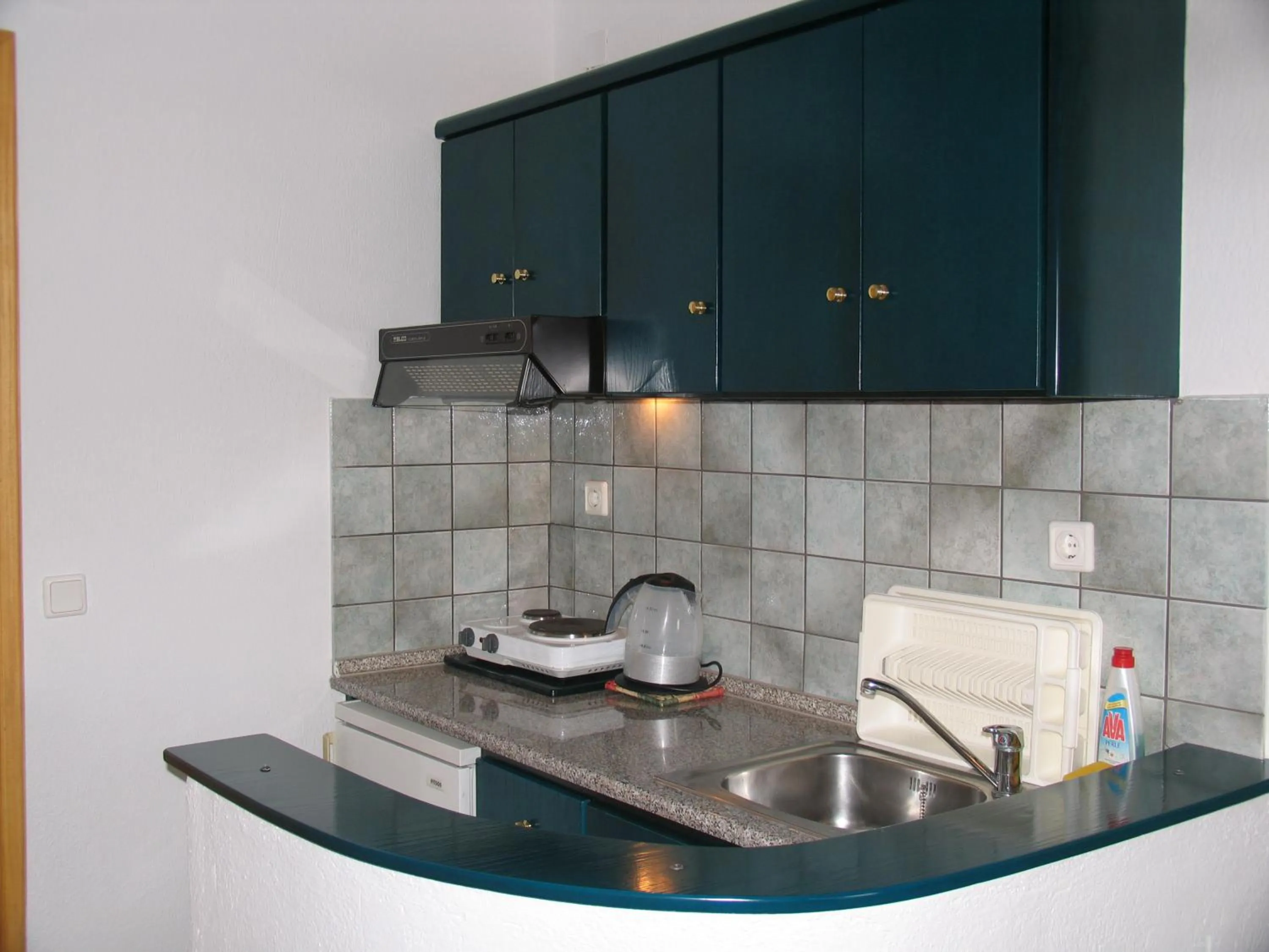 Kitchen or kitchenette in Haravgi Hotel