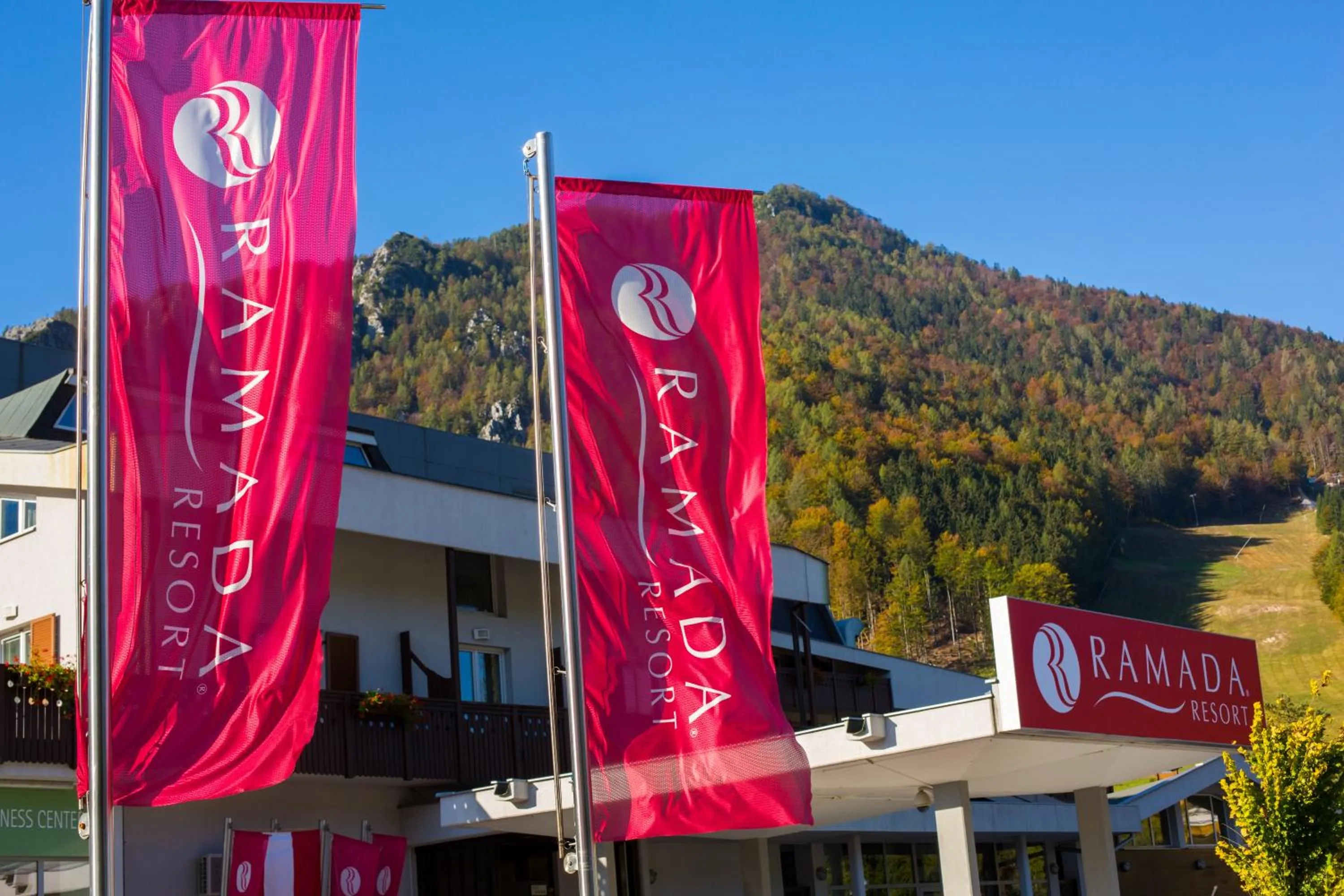 Facade/entrance in Ramada Resort Kranjska Gora