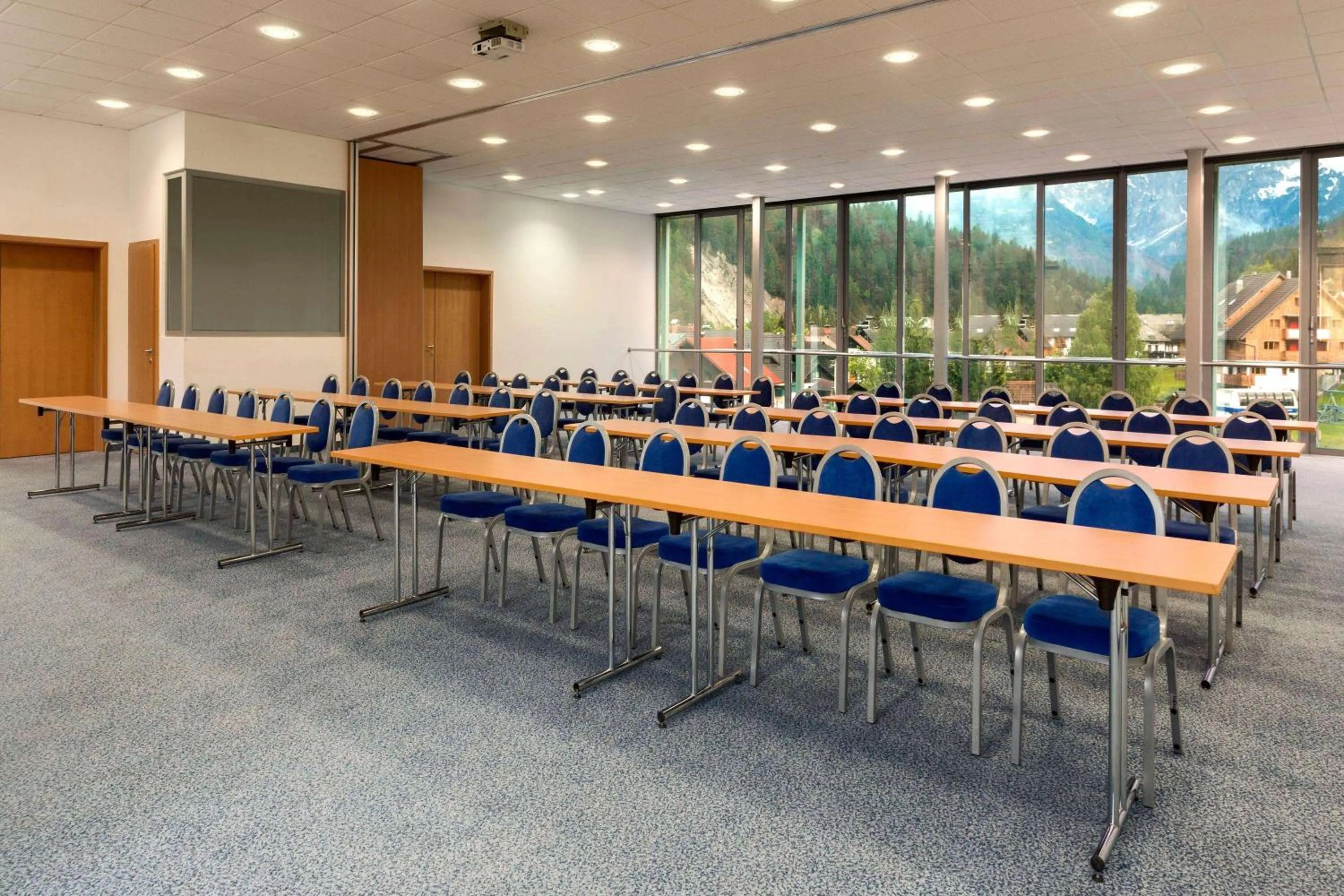 Meeting/conference room in Ramada Resort Kranjska Gora