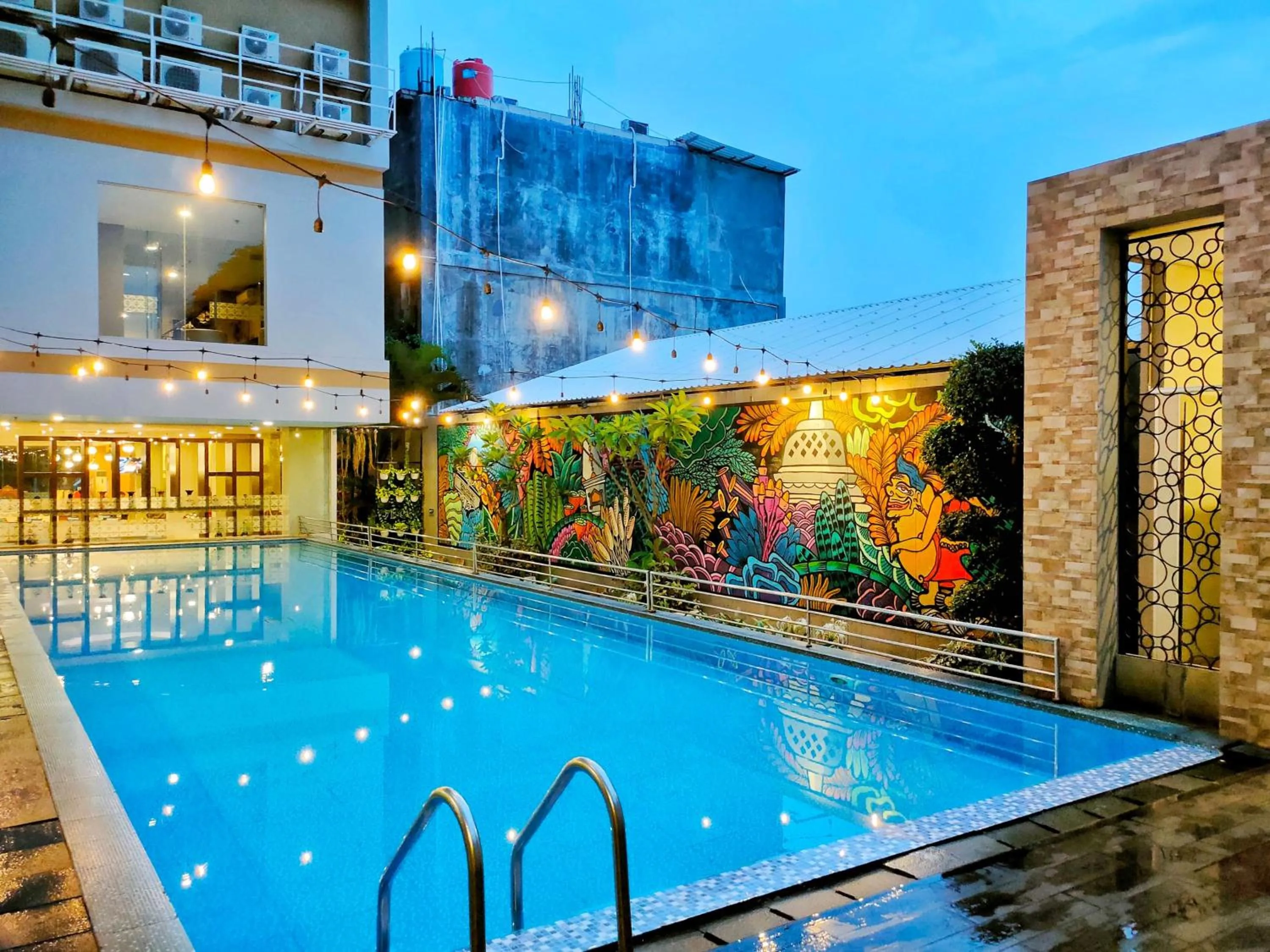 Swimming pool in Horison Emerald Timoho Yogyakarta