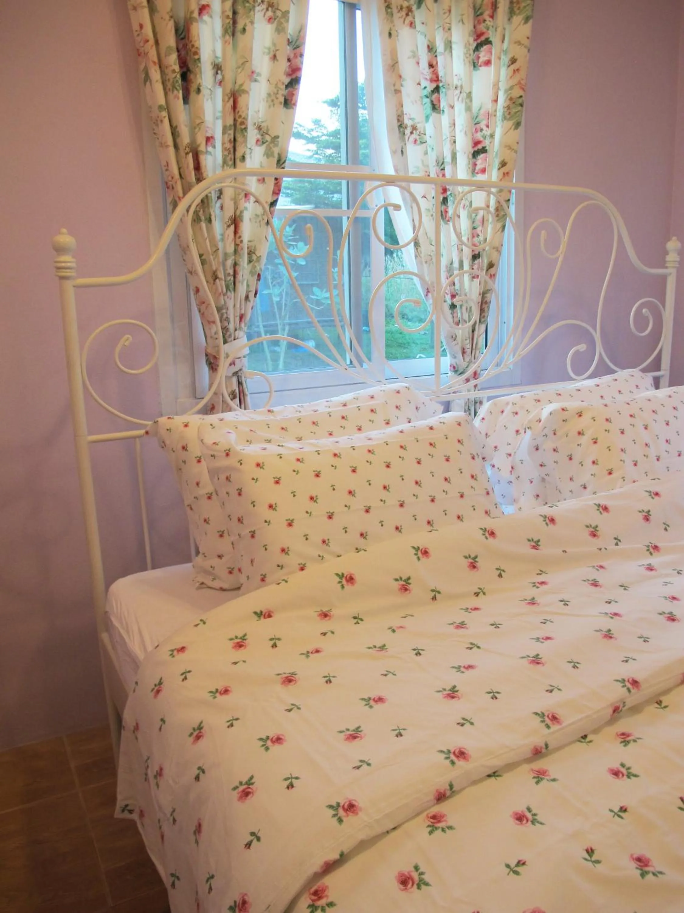 Bed in Blue Sky Villa Khao Yai