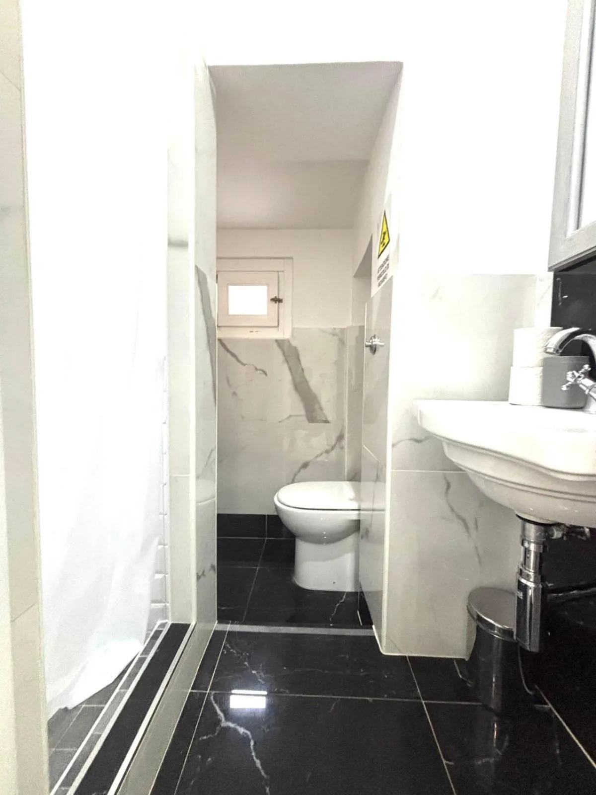 Bathroom in Locanda Parlamento