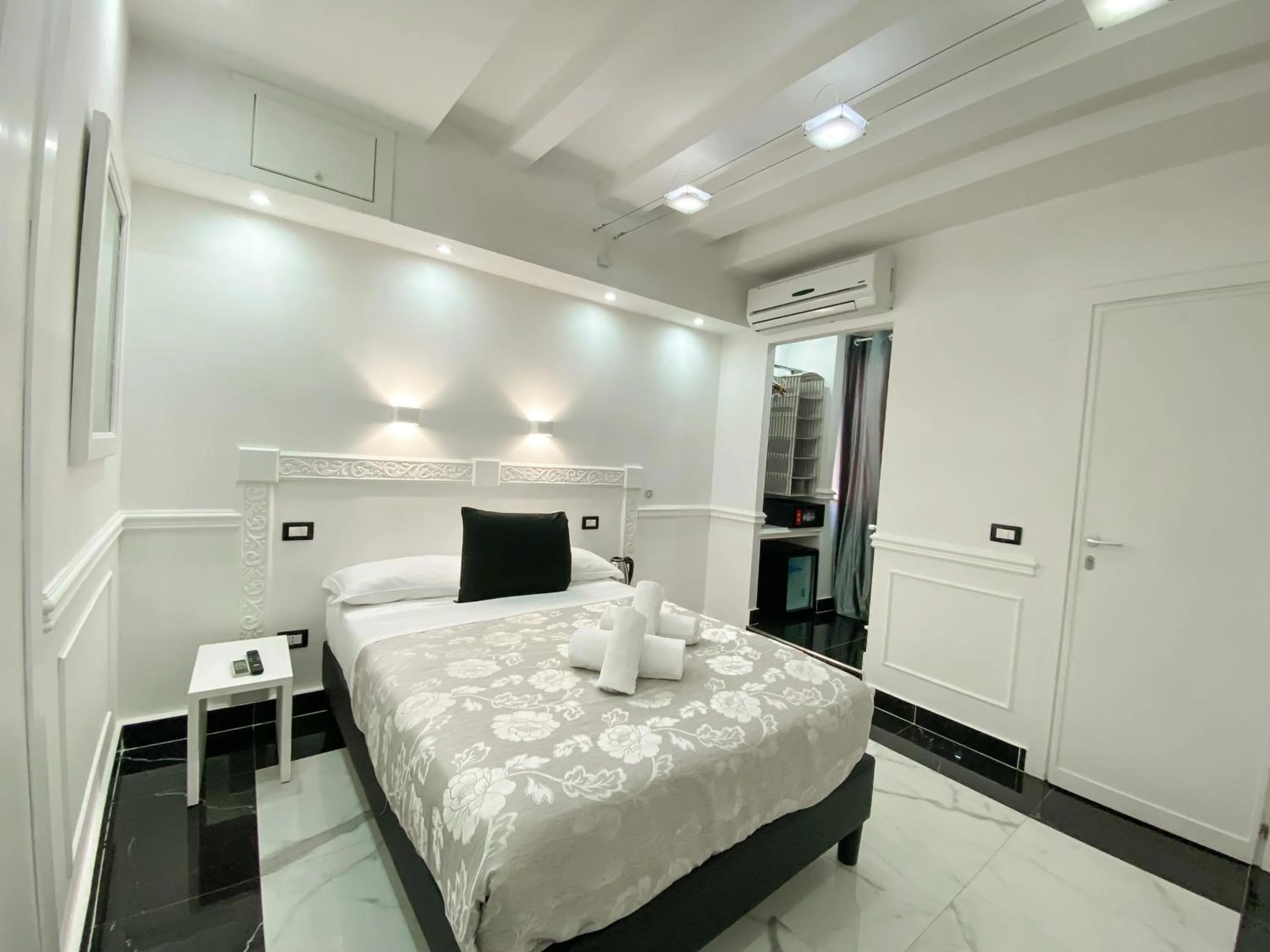 Bedroom, Bed in Locanda Parlamento