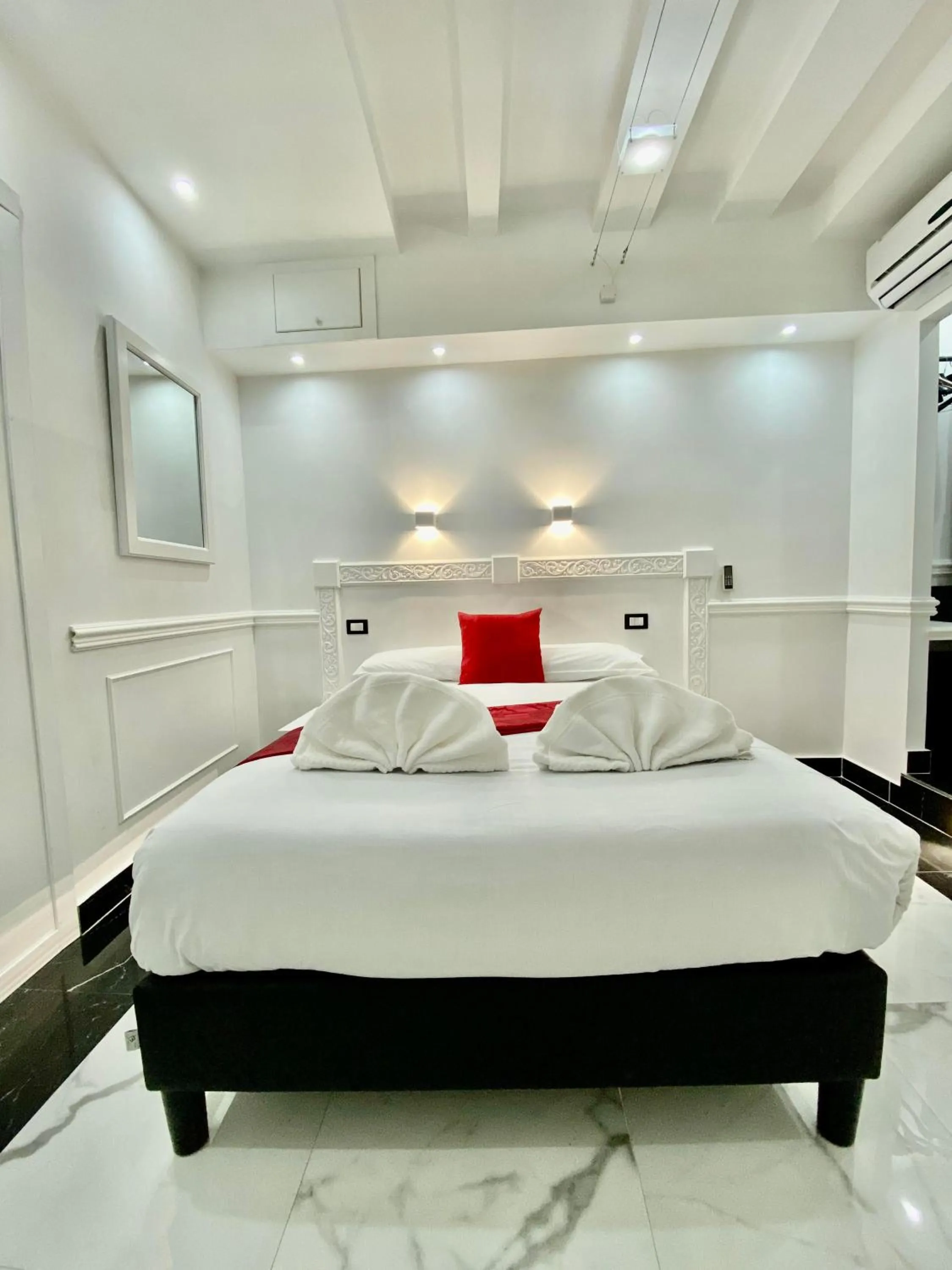 Bedroom, Bed in Locanda Parlamento