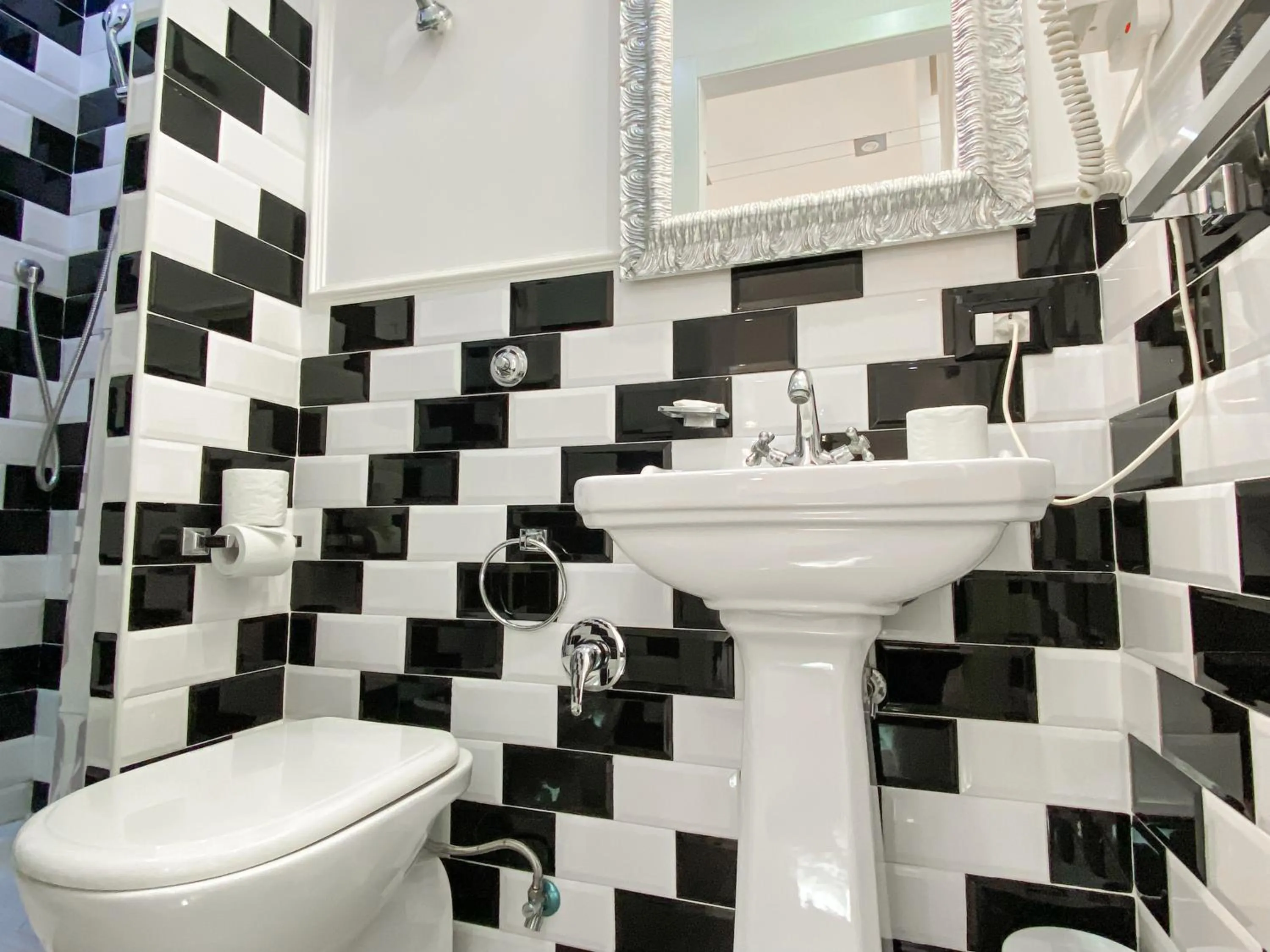 Bathroom in Locanda Parlamento