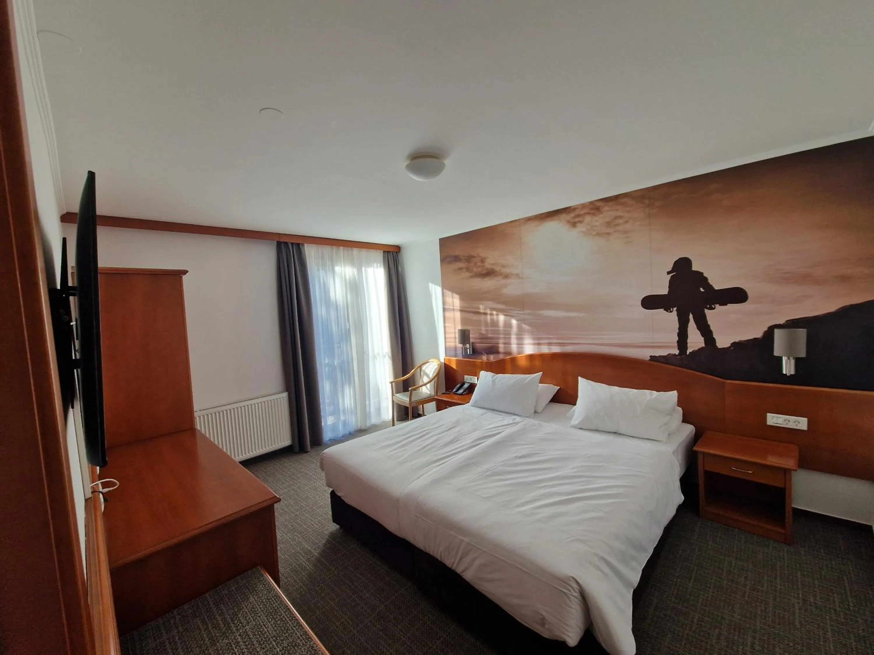 Bedroom, Bed in Hotel Kompas