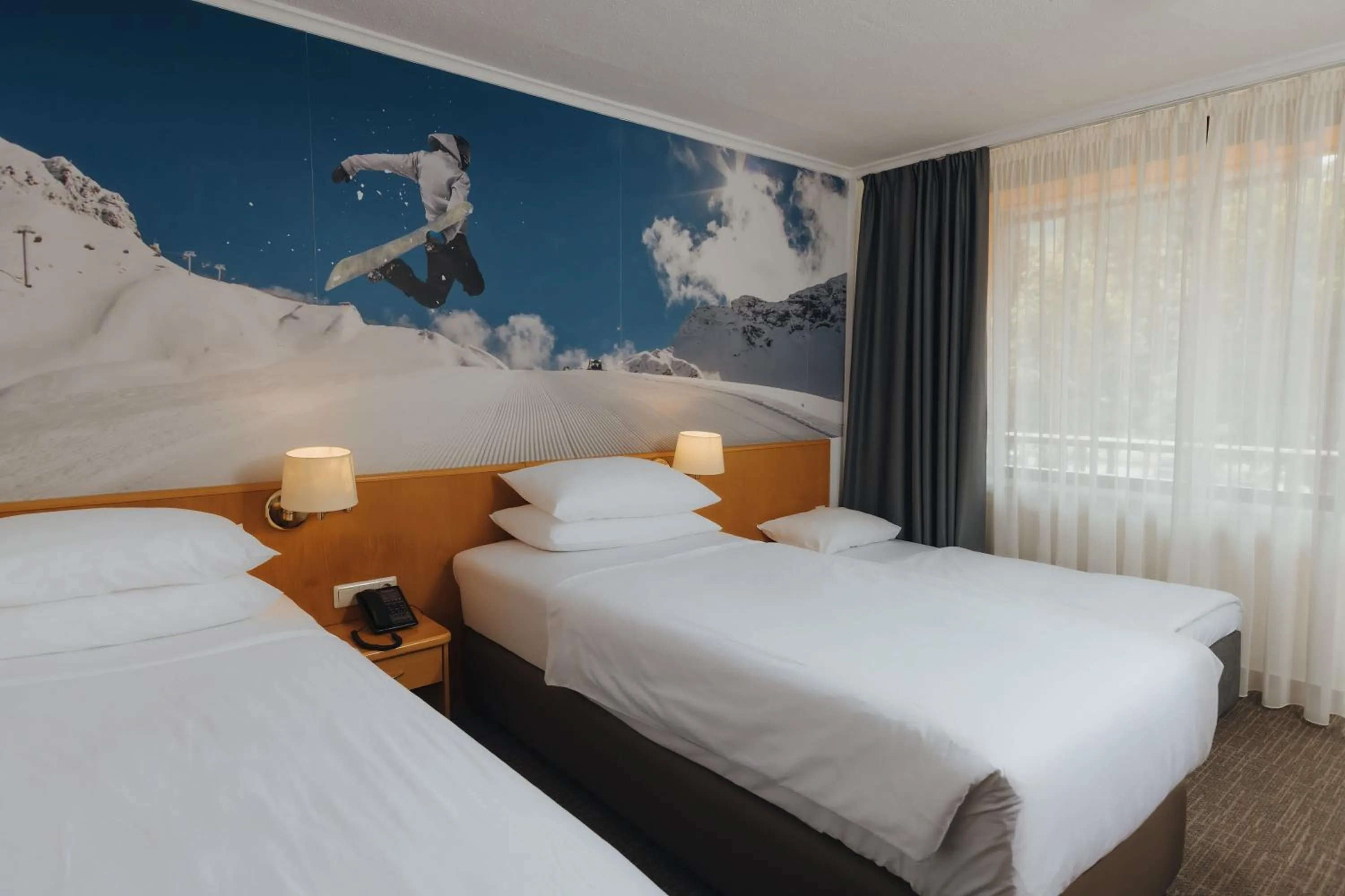 Bedroom, Bed in Hotel Kompas