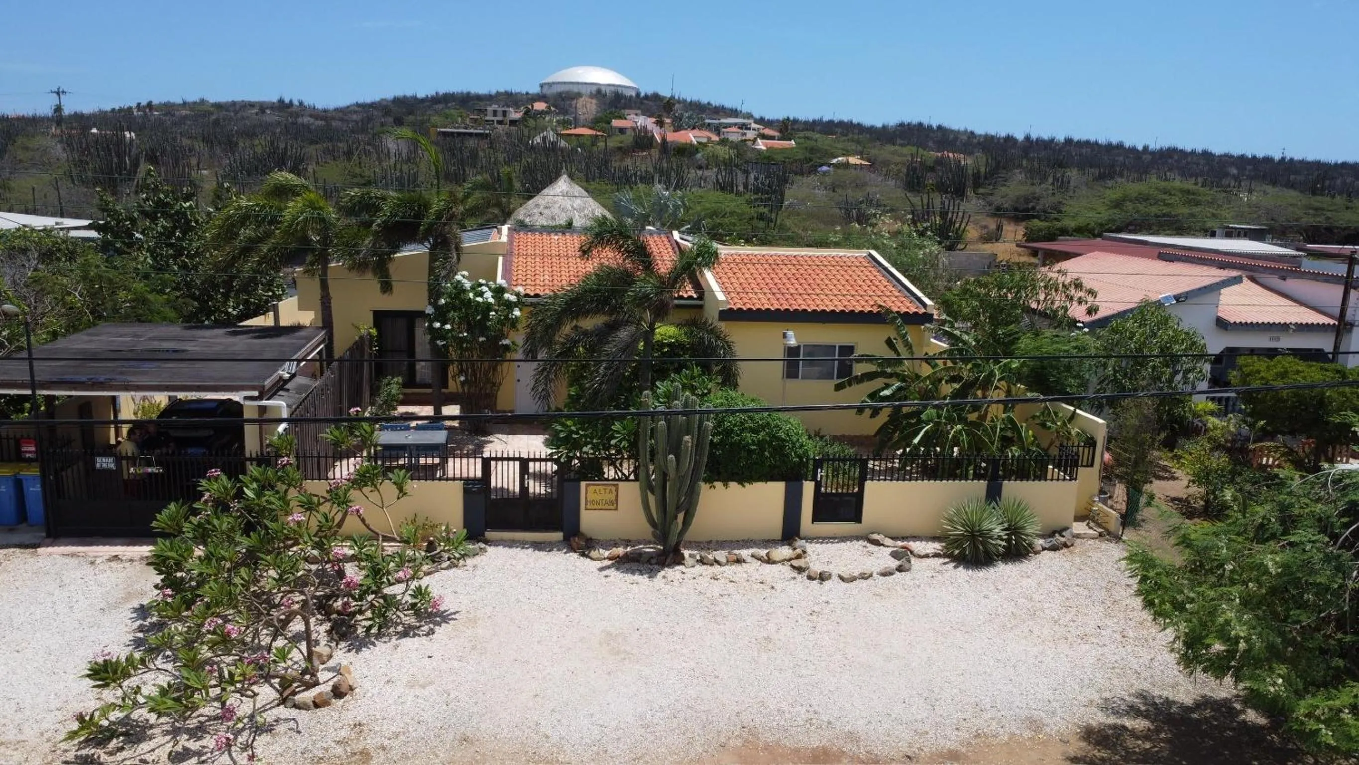 Property building in Alta Montaña