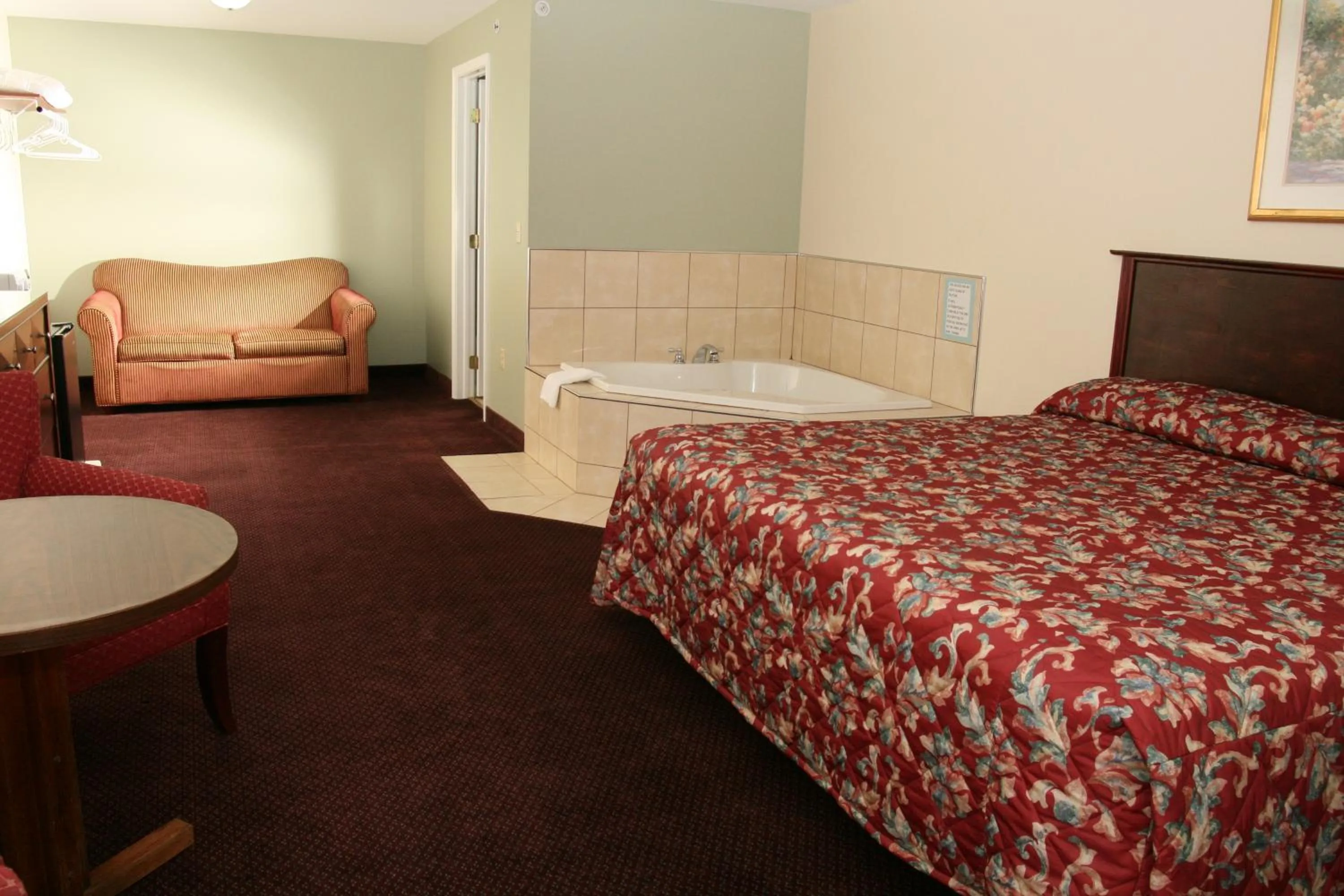 Bedroom, Bed in Studio Motel of Lake George