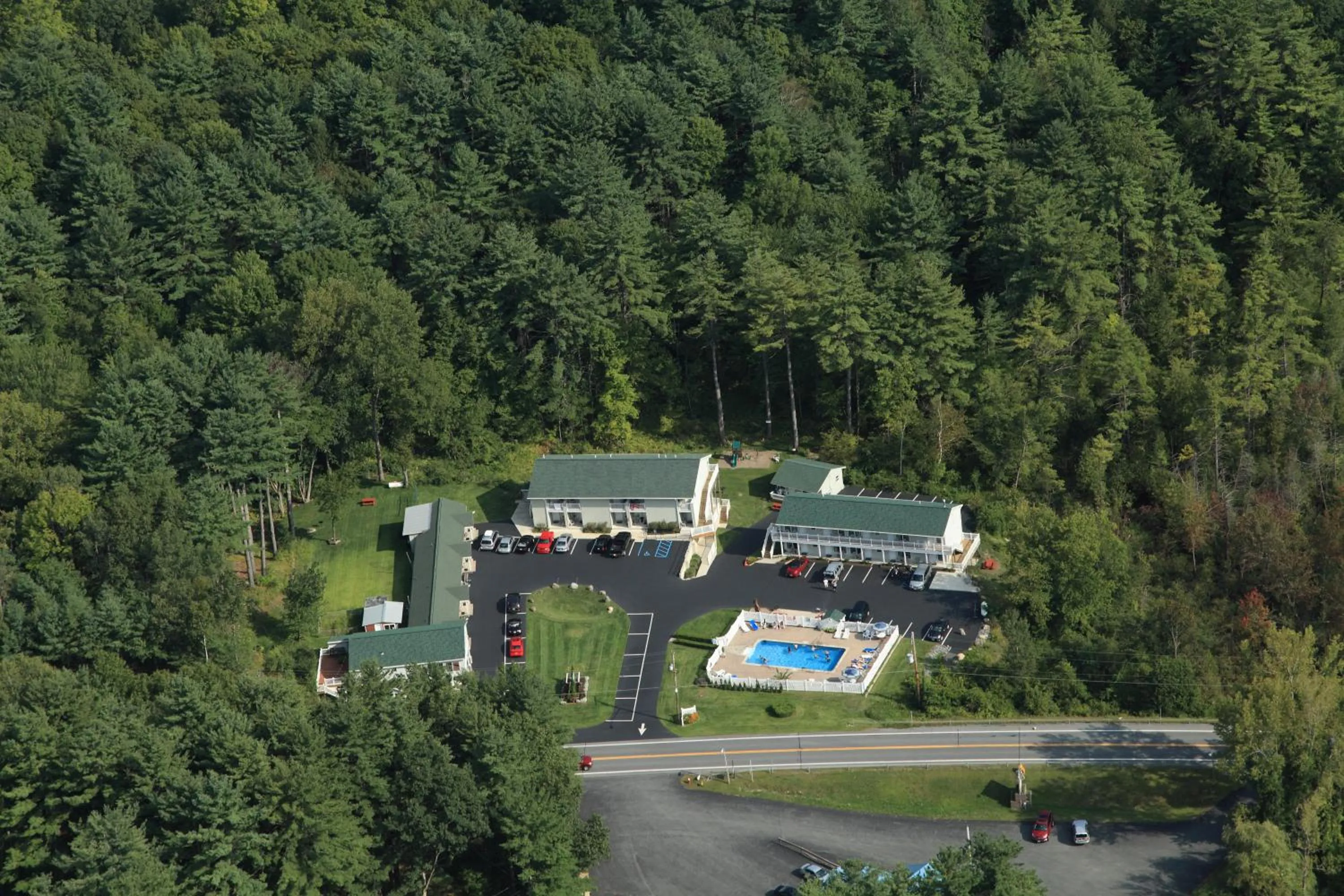 Bird's eye view in Studio Motel of Lake George