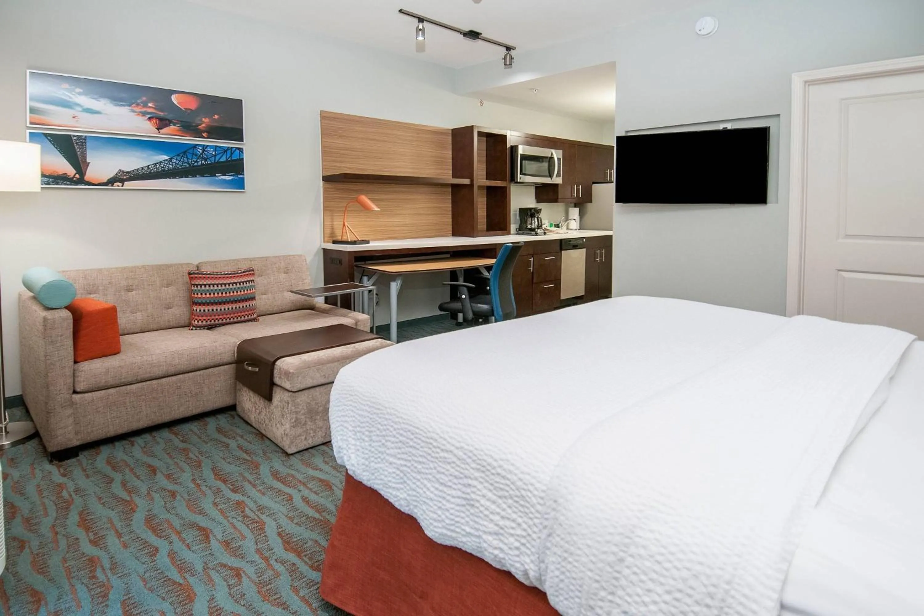 Photo of the whole room, Bed in TownePlace Suites by Marriott Vidalia Riverfront