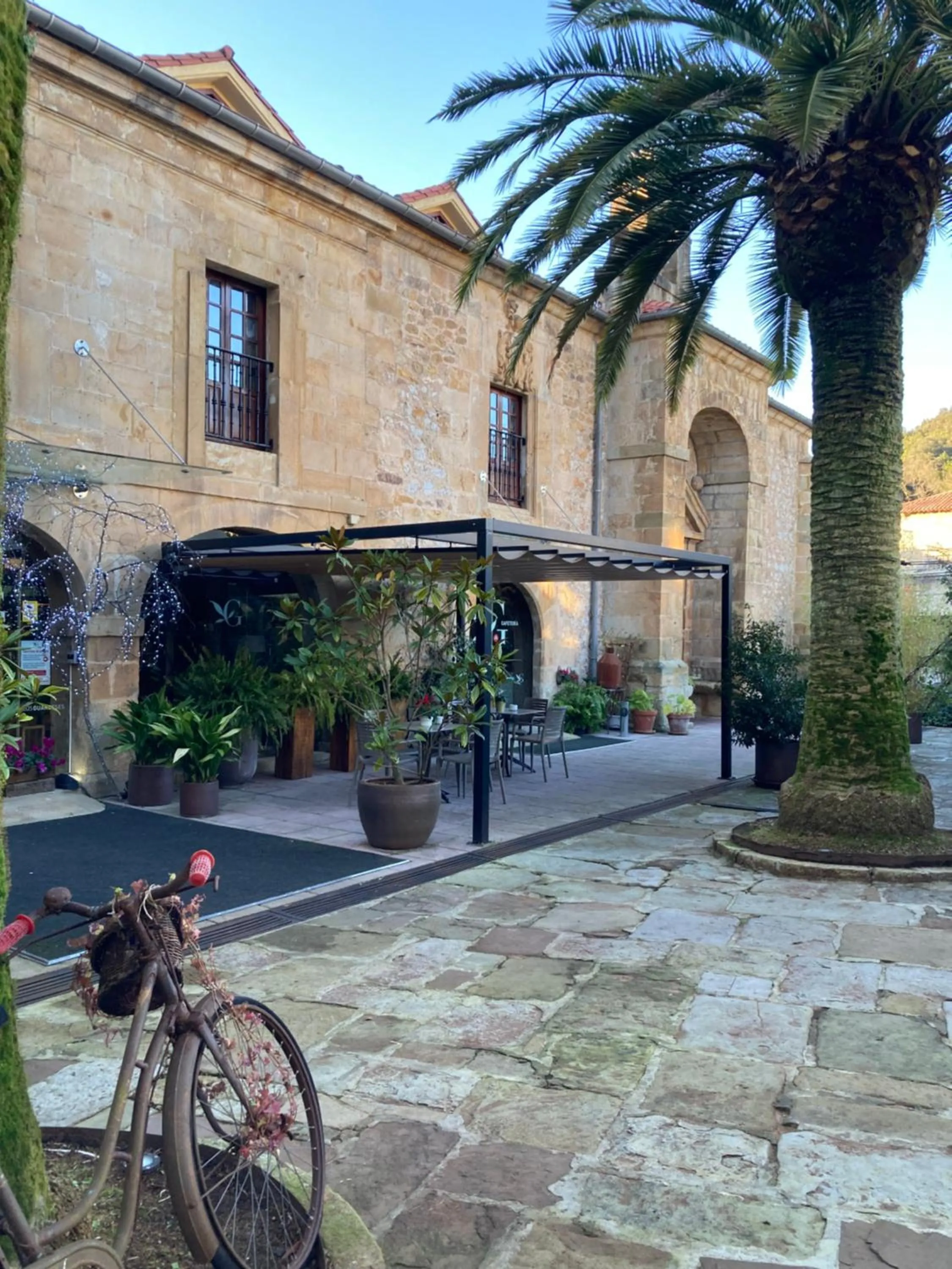 Property building in Los Guardeses