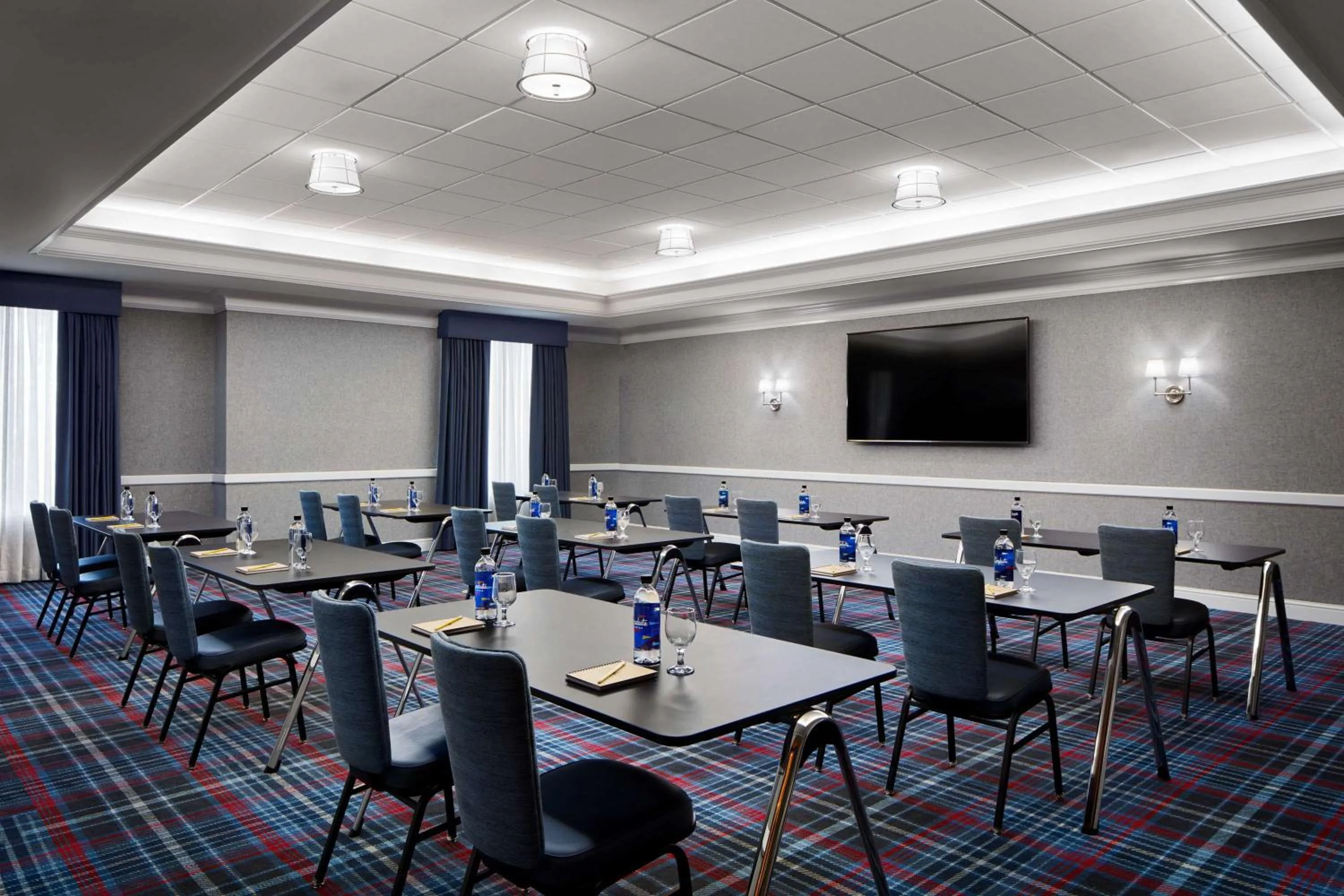 Meeting/conference room in Graduate by Hilton Storrs