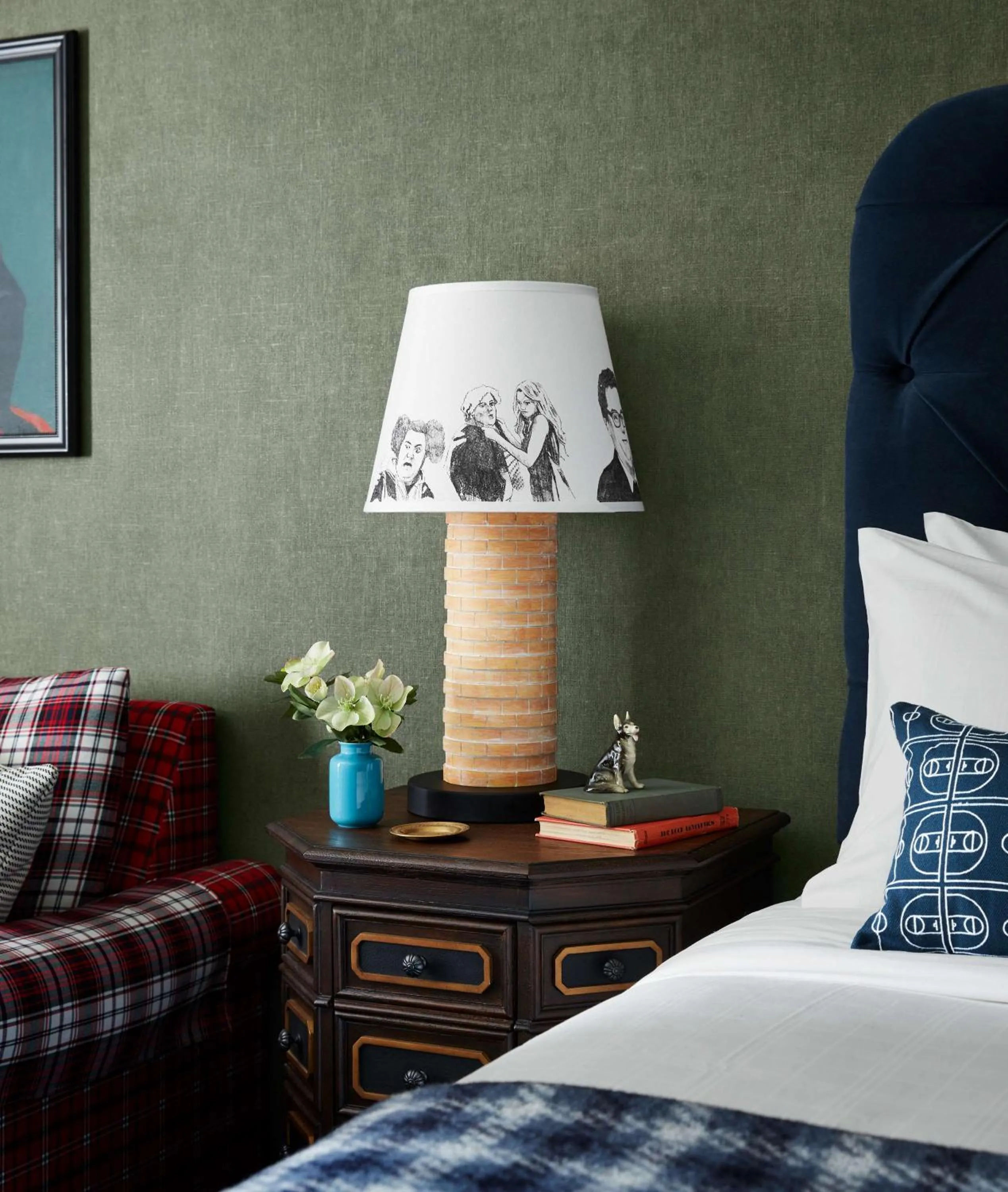 Bed in Graduate by Hilton Storrs