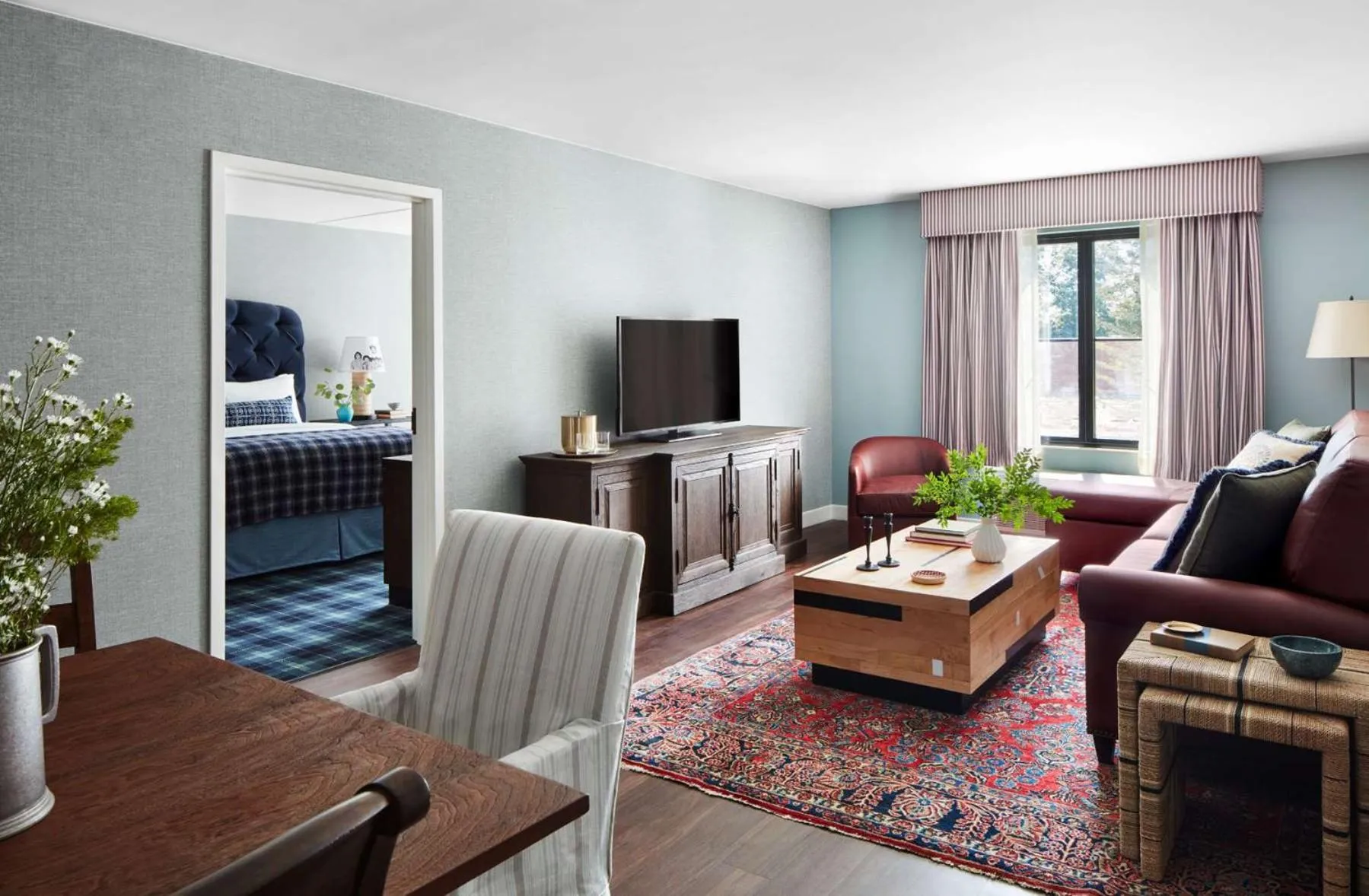 Photo of the whole room, Bed in Graduate by Hilton Storrs