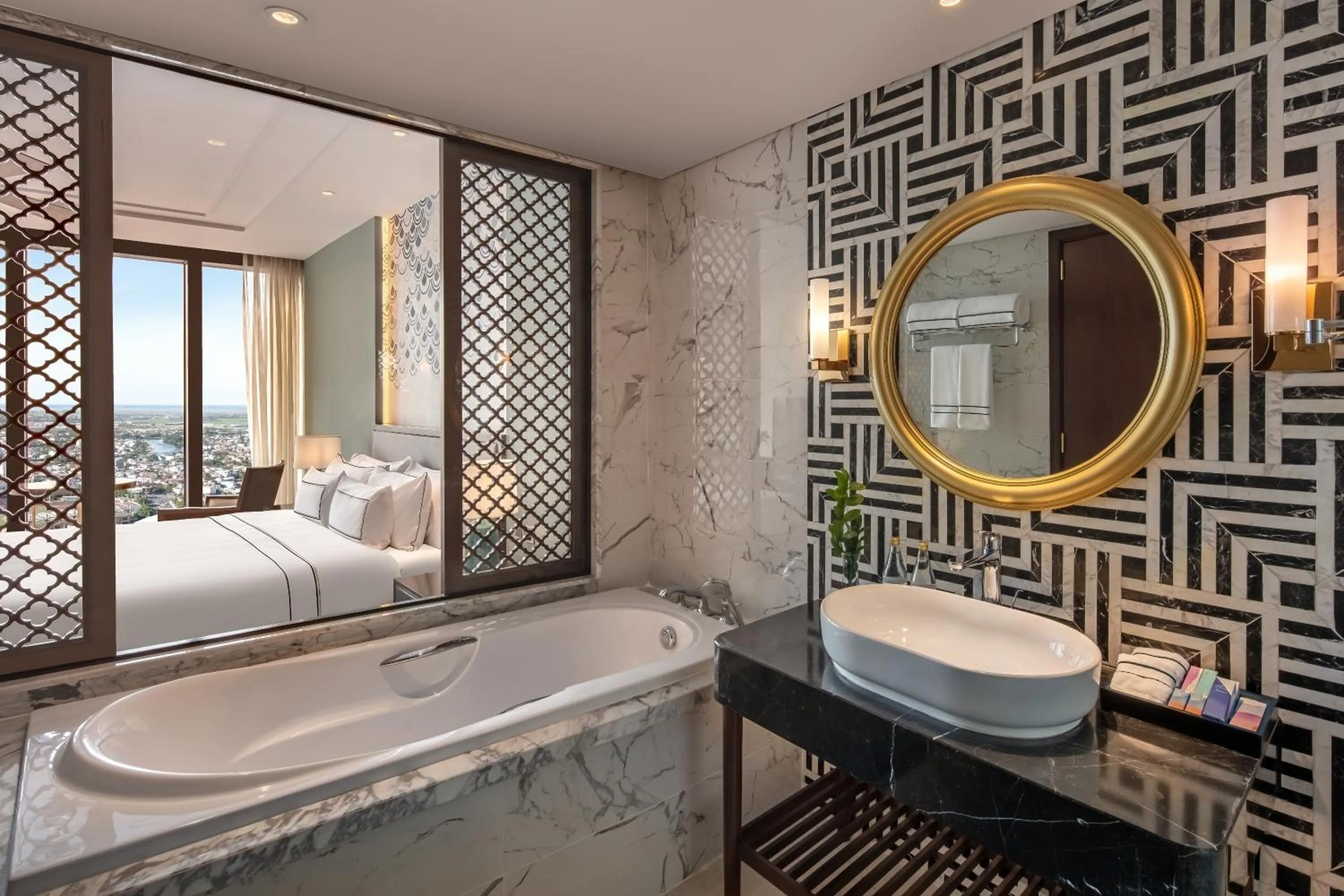 Bathroom, Bed in Melia Vinpearl Hue
