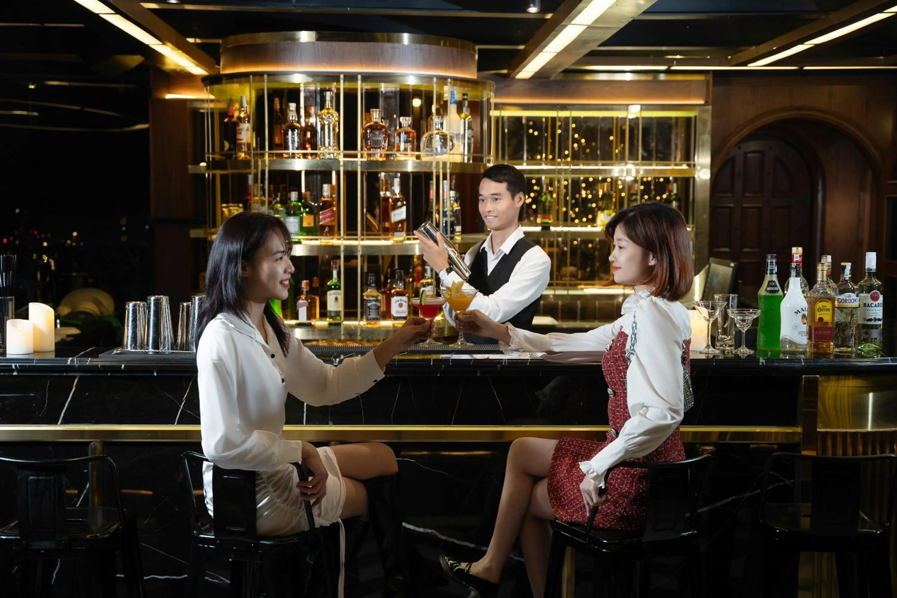 Lounge or bar in Rex Hanoi Hotel