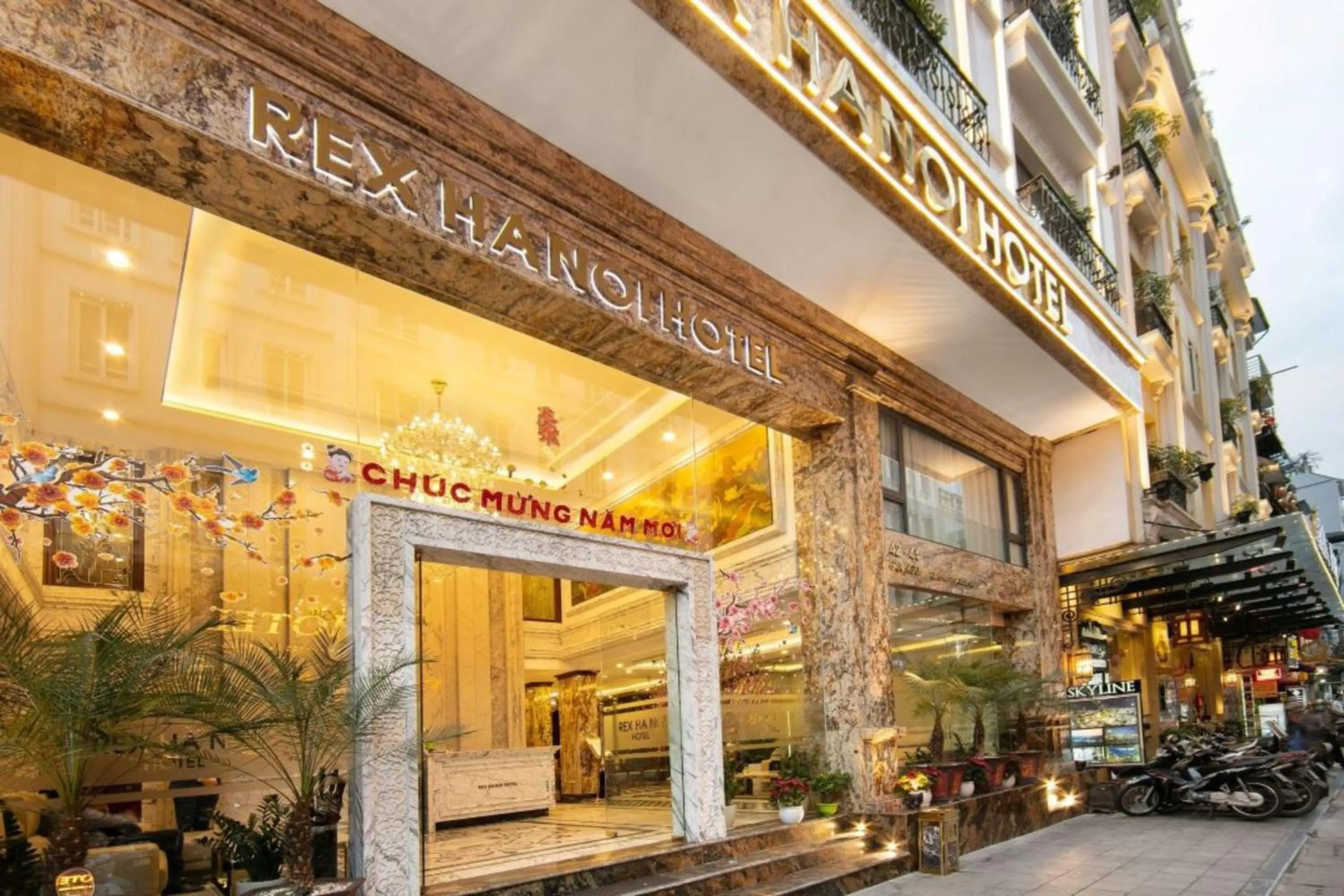 Facade/entrance in Rex Hanoi Hotel