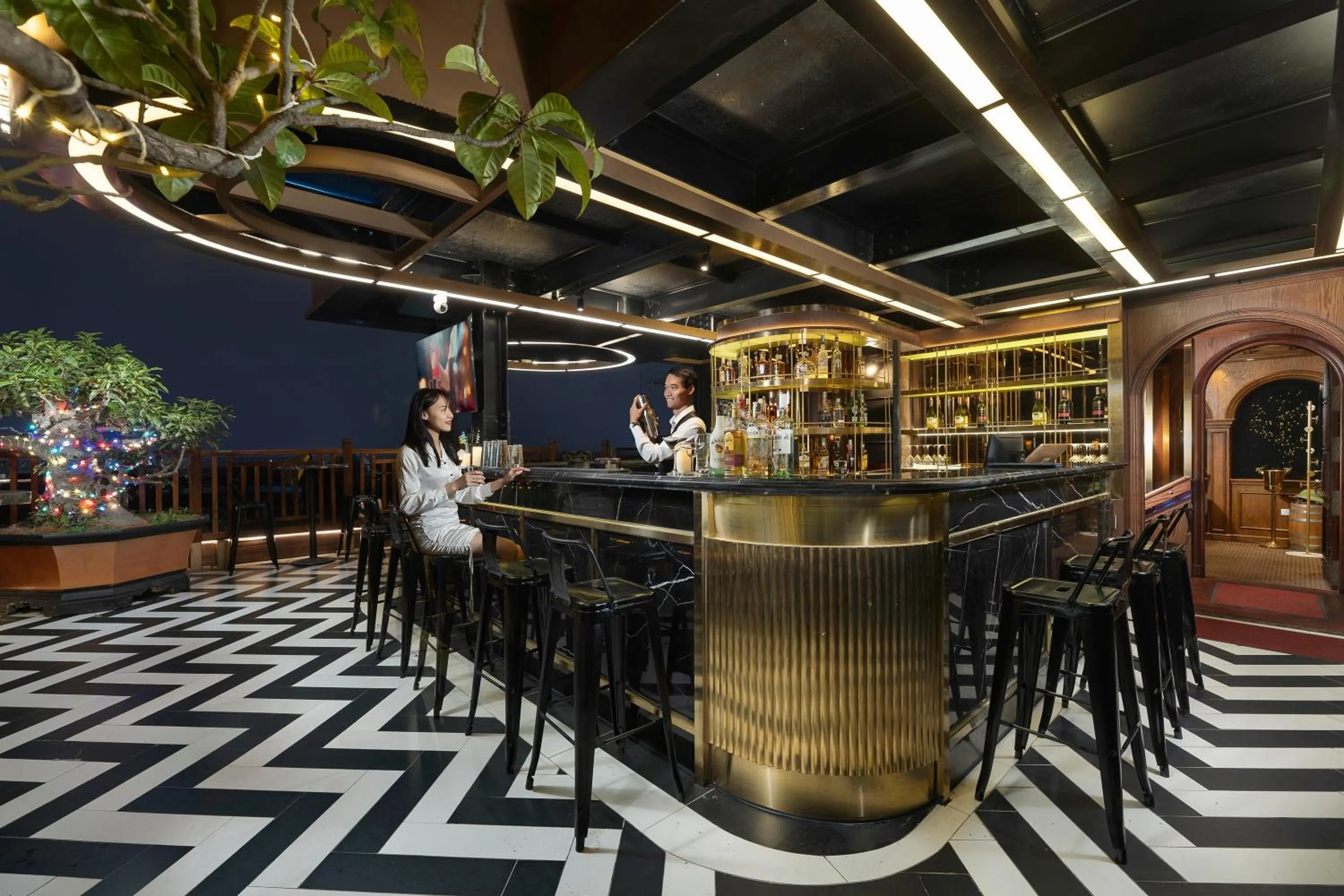 Lounge or bar in Rex Hanoi Hotel