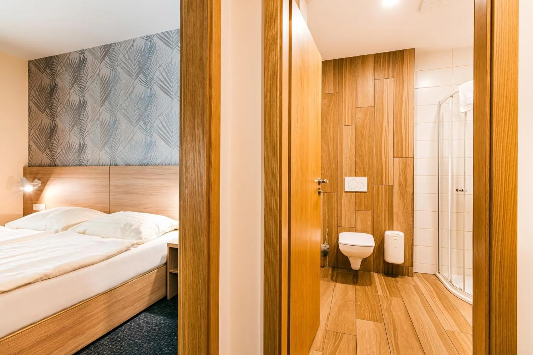 Property building, Bed in Hotel Helios