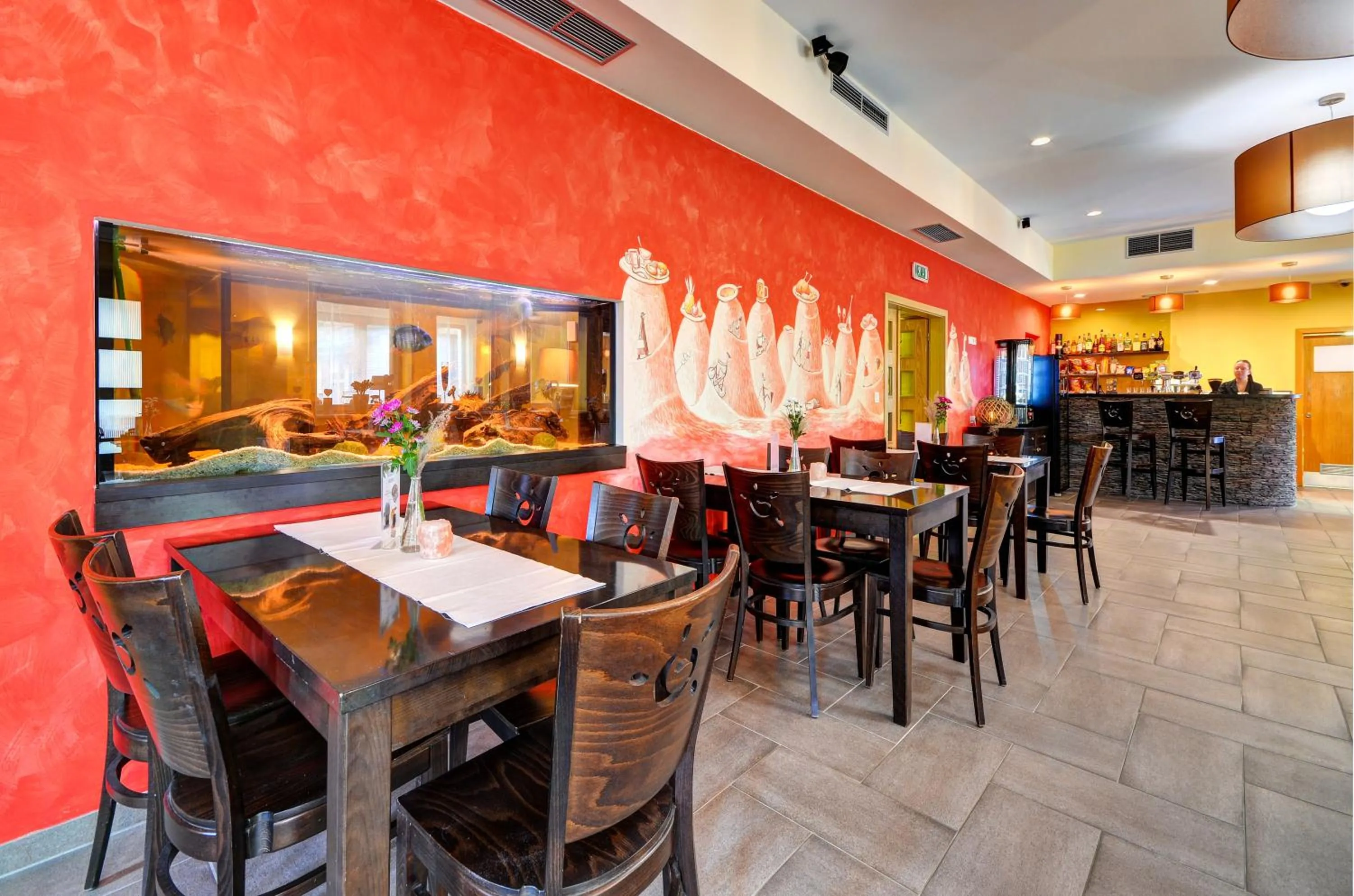 Restaurant/places to eat in Hotel Helios