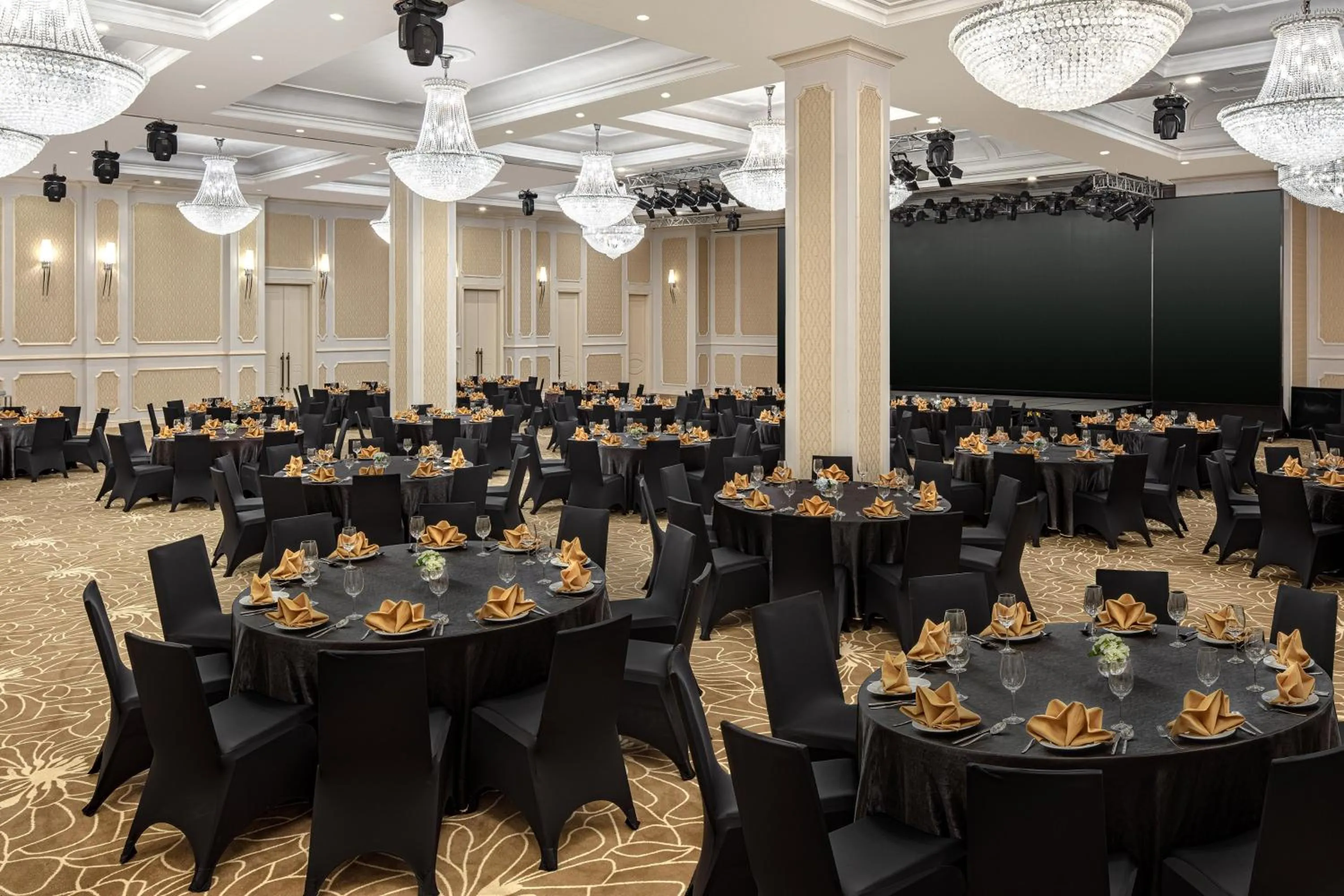 Meeting/conference room in Melia Vinpearl Quang Binh