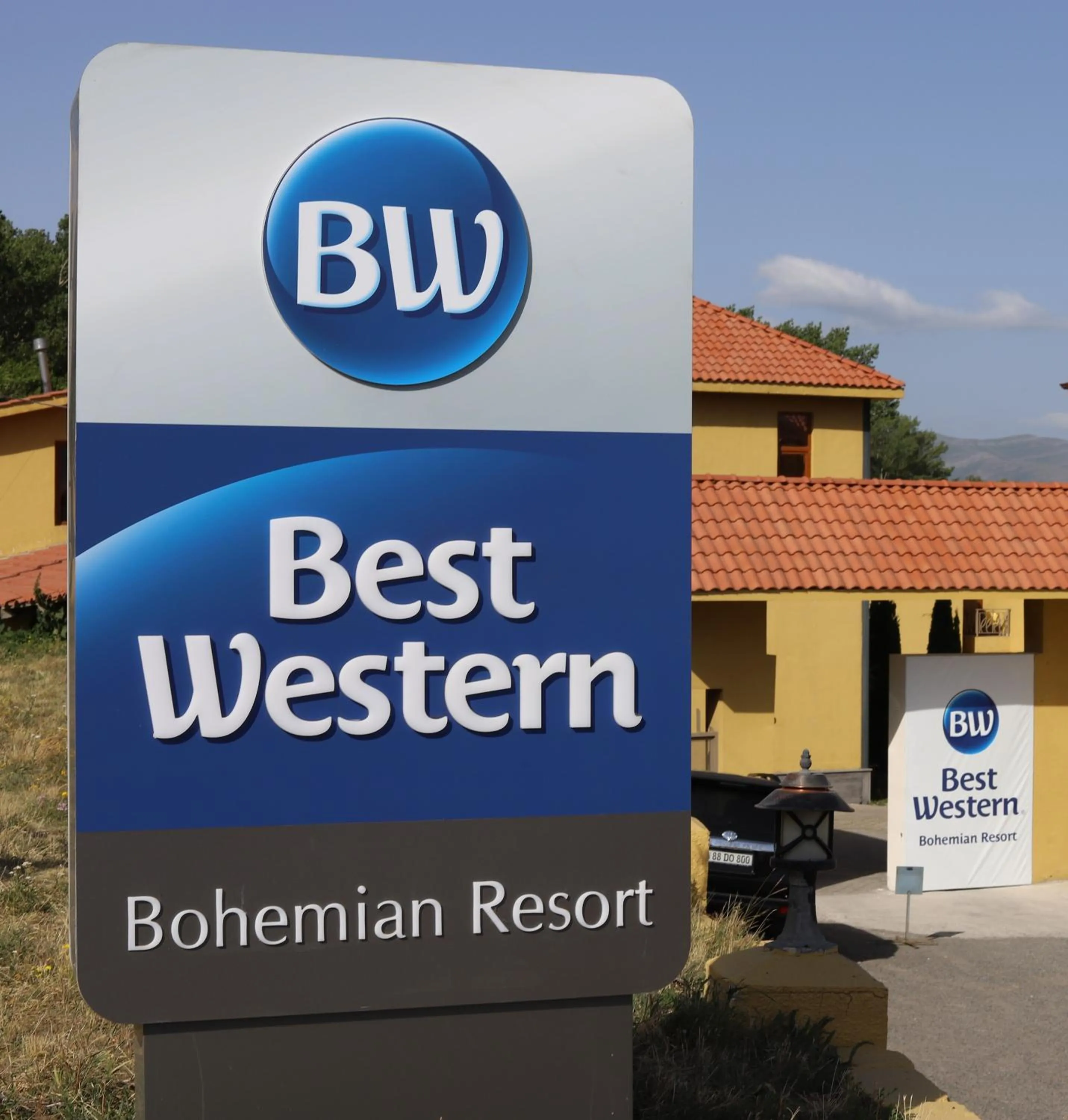 Property building in Best Western Bohemian Resort