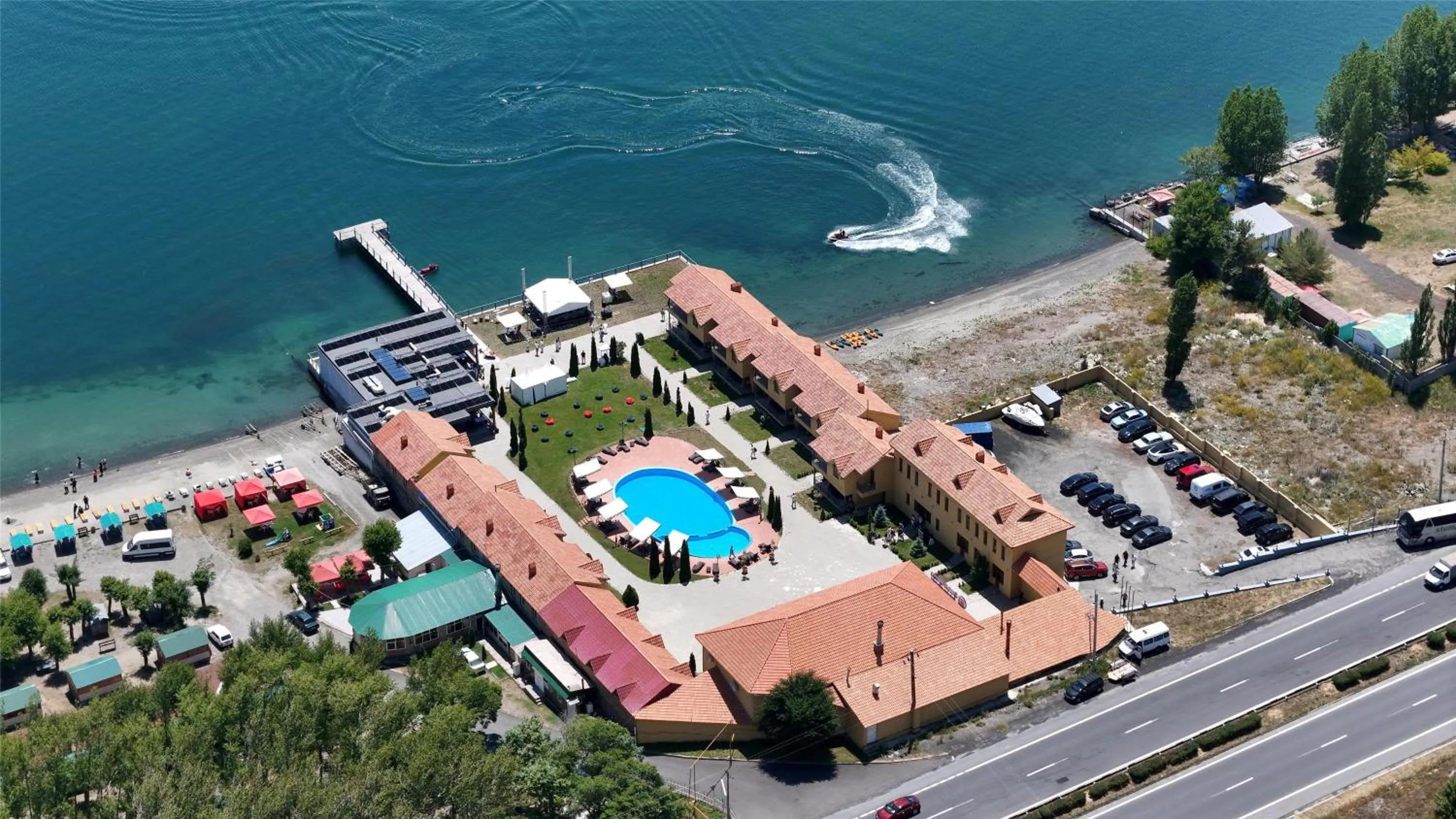 Property building in Best Western Bohemian Resort