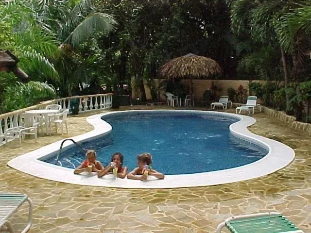 Swimming pool in Hotel Villa Romantica