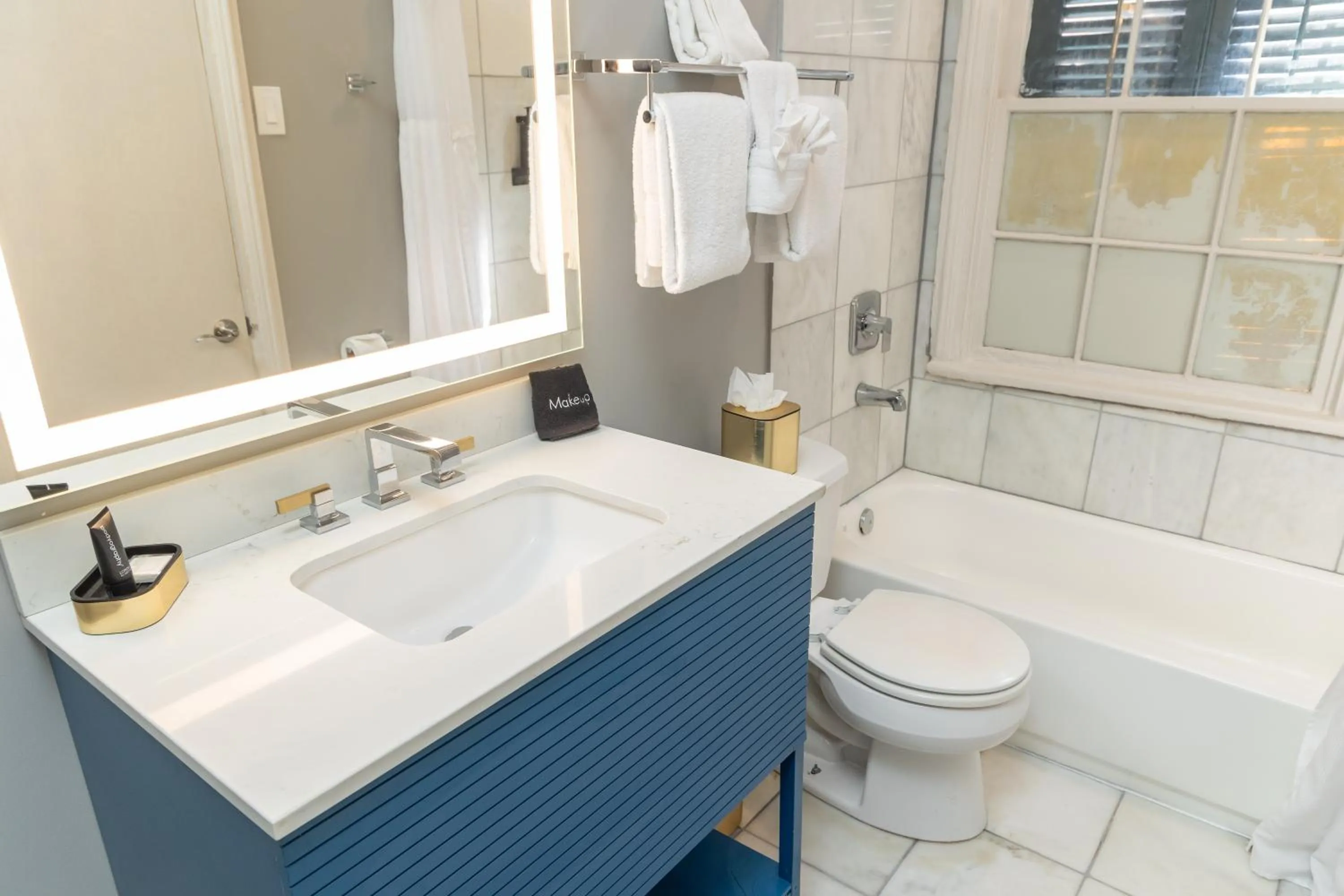 Bathroom in Lamothe House Hotel a French Quarter Guest Houses Property