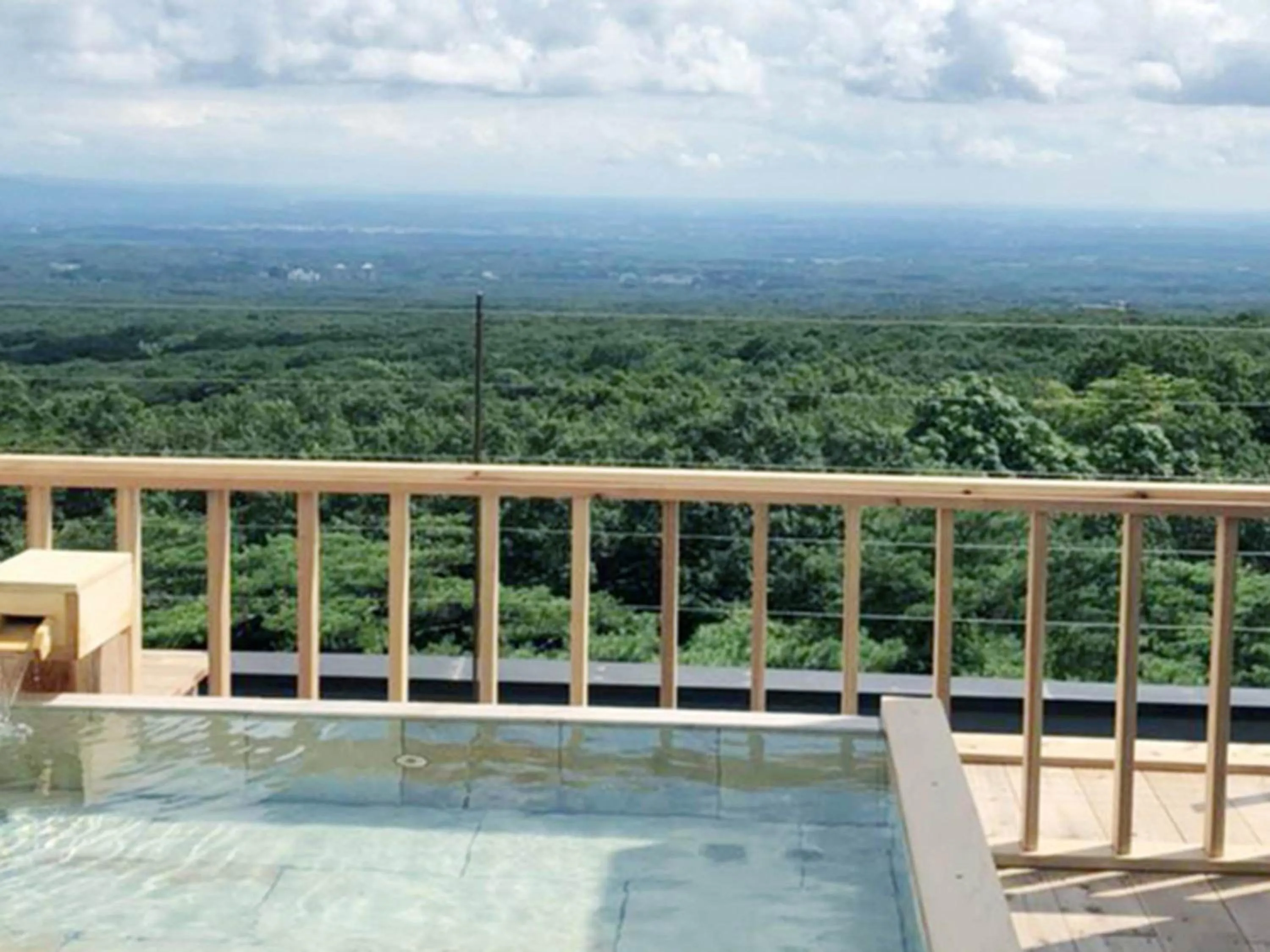 Open Air Bath in Wakaki Ryokan - Nasu Yumoto Onsen