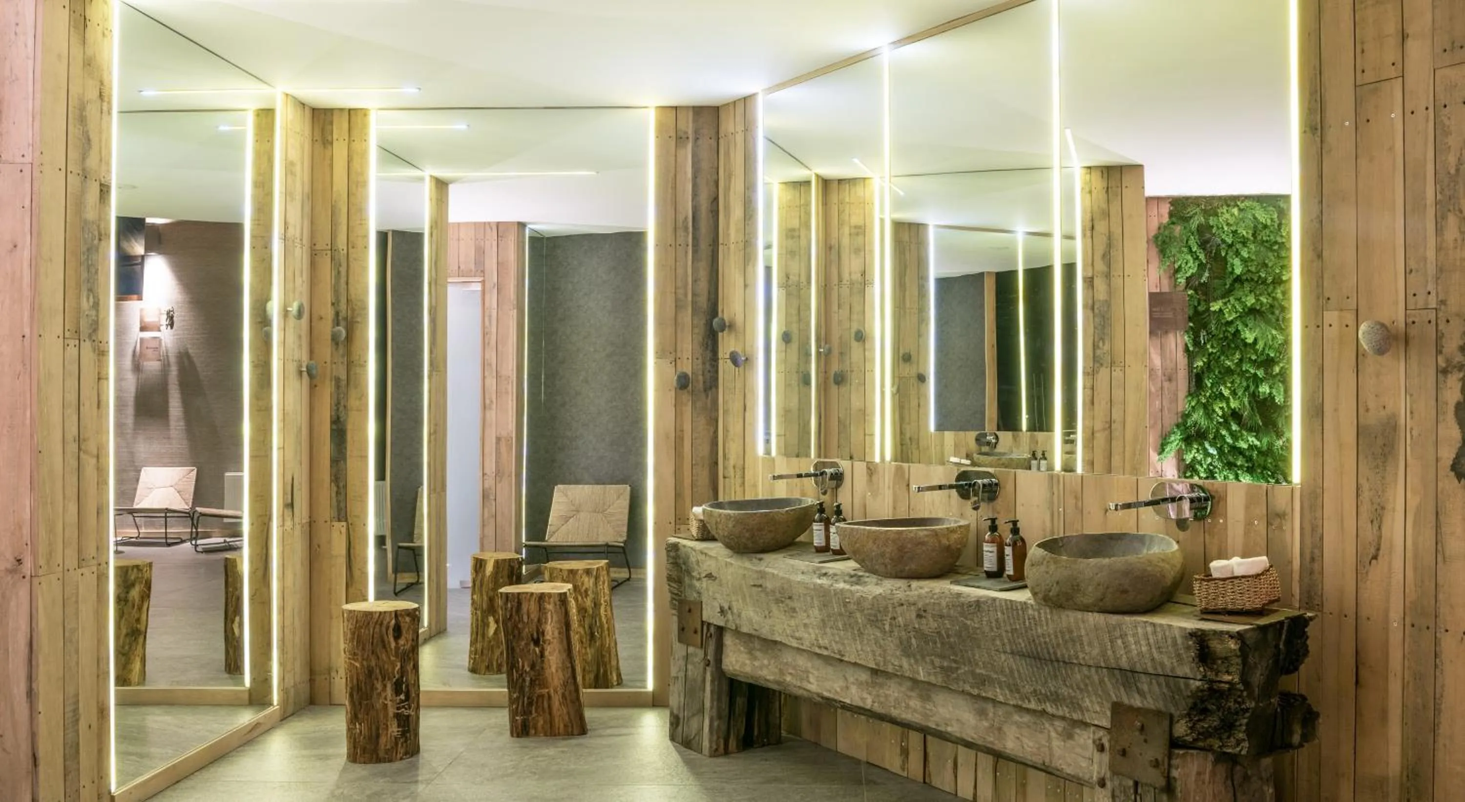 Bathroom in Río Serrano Hotel + Spa