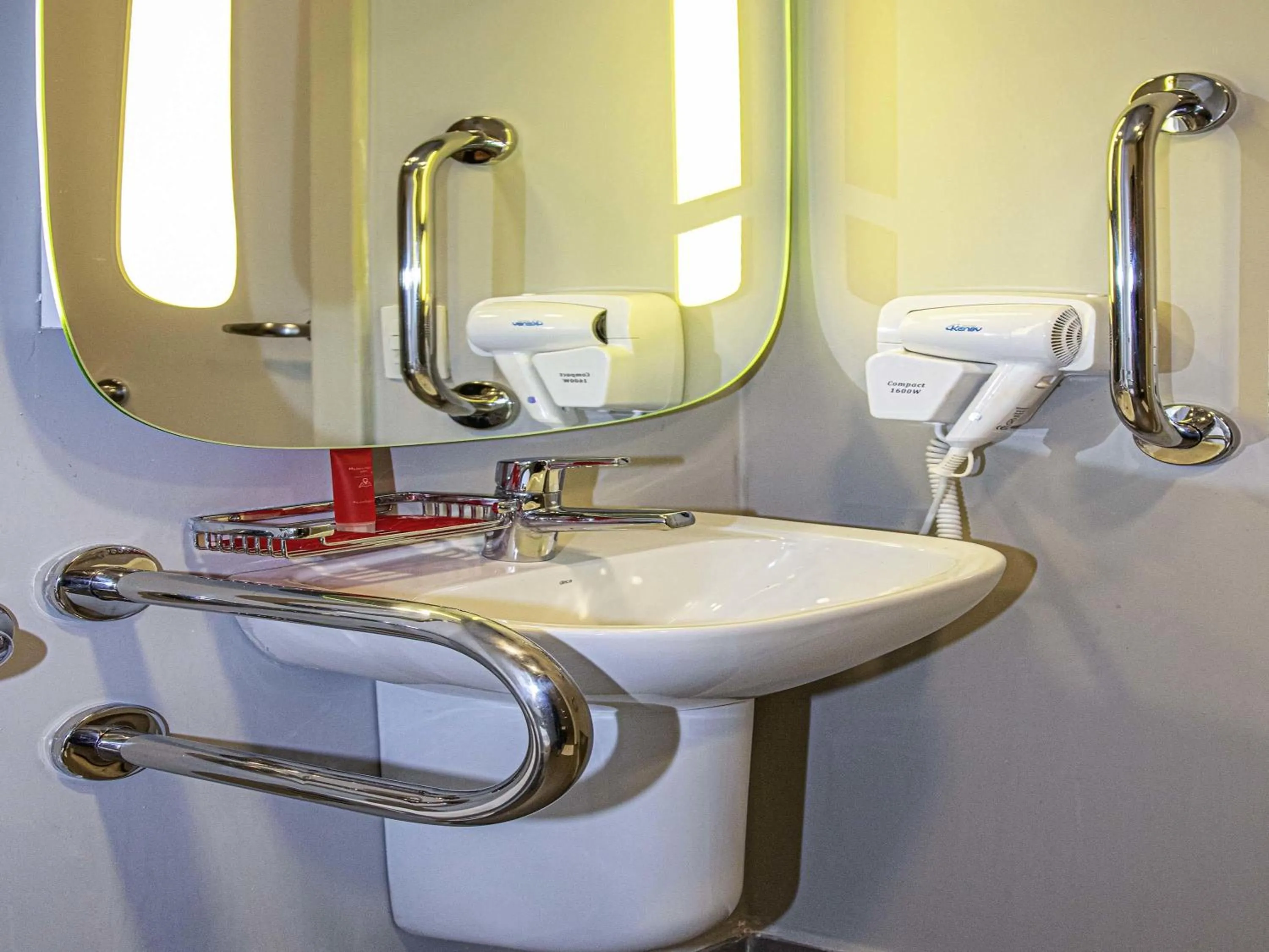 Bedroom in ibis Sao Paulo Tatuape