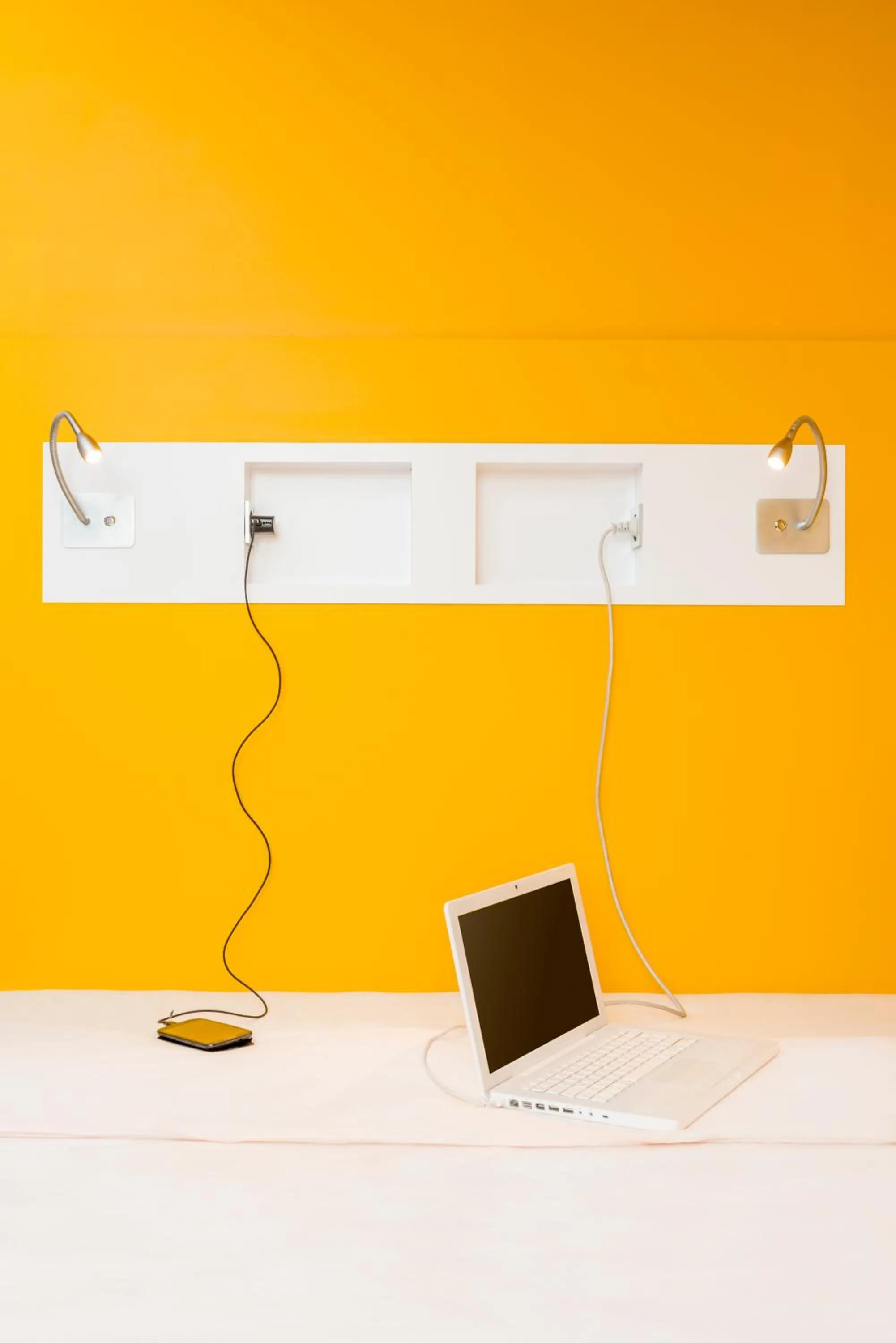 hair dresser in ibis budget Geneve Saint Genis Pouilly