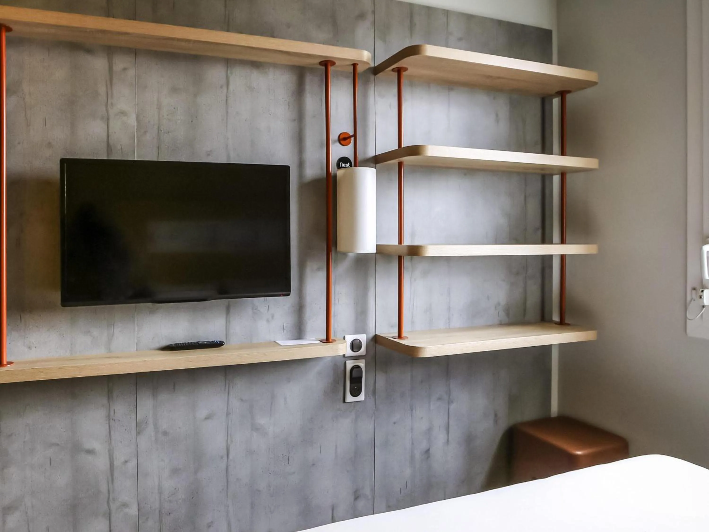 Bedroom in ibis budget Geneve Saint Genis Pouilly