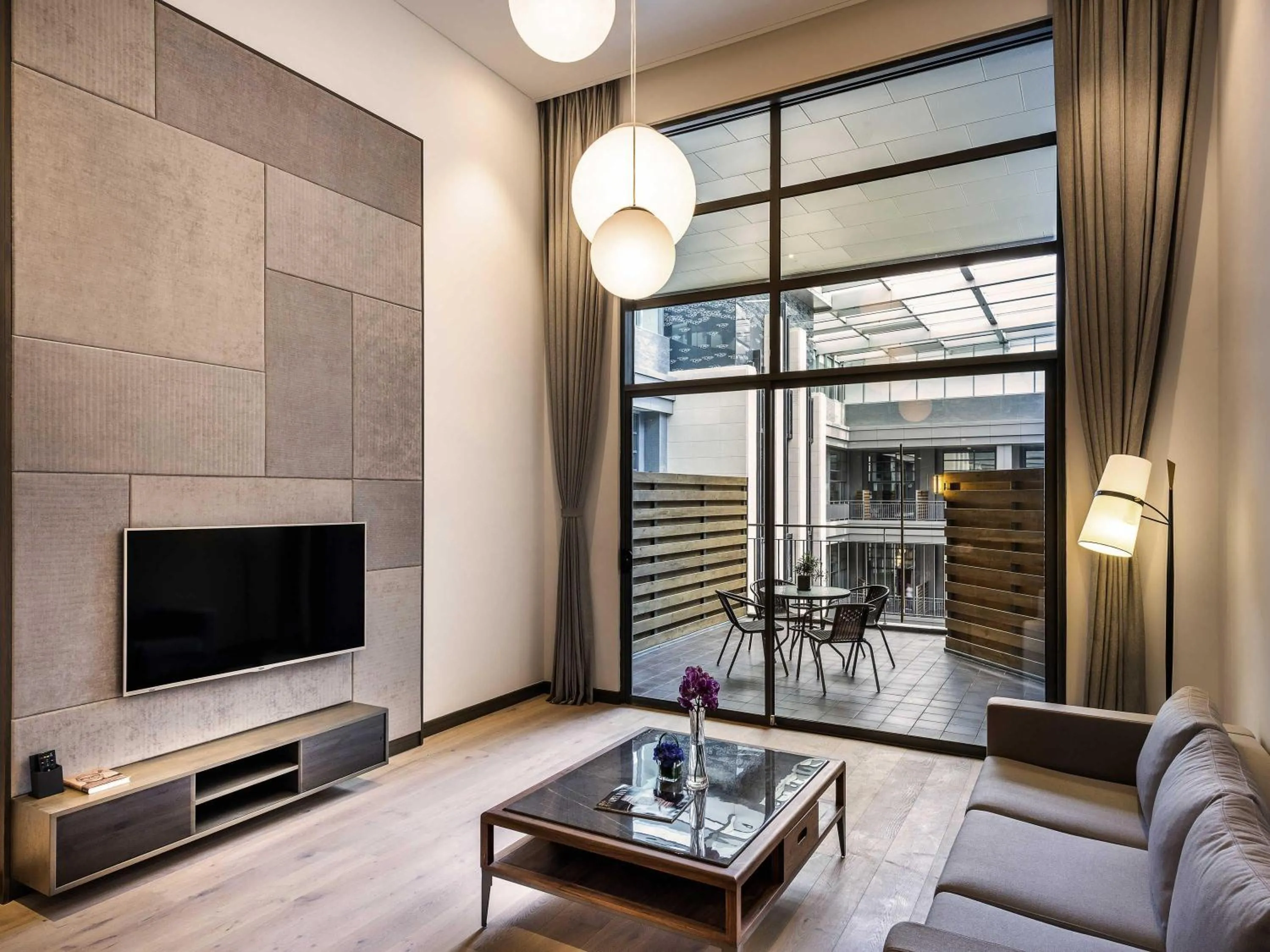 Bedroom in Novotel Suites Shanghai Hongqiao