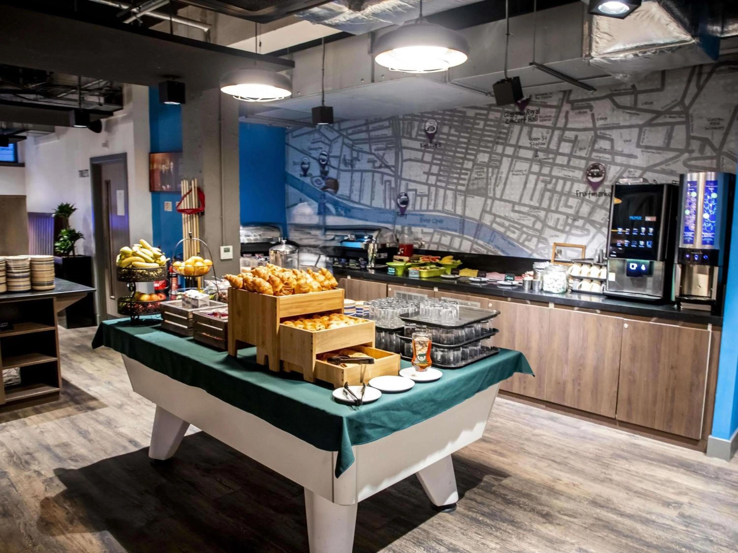 Breakfast in ibis Styles Glasgow Central