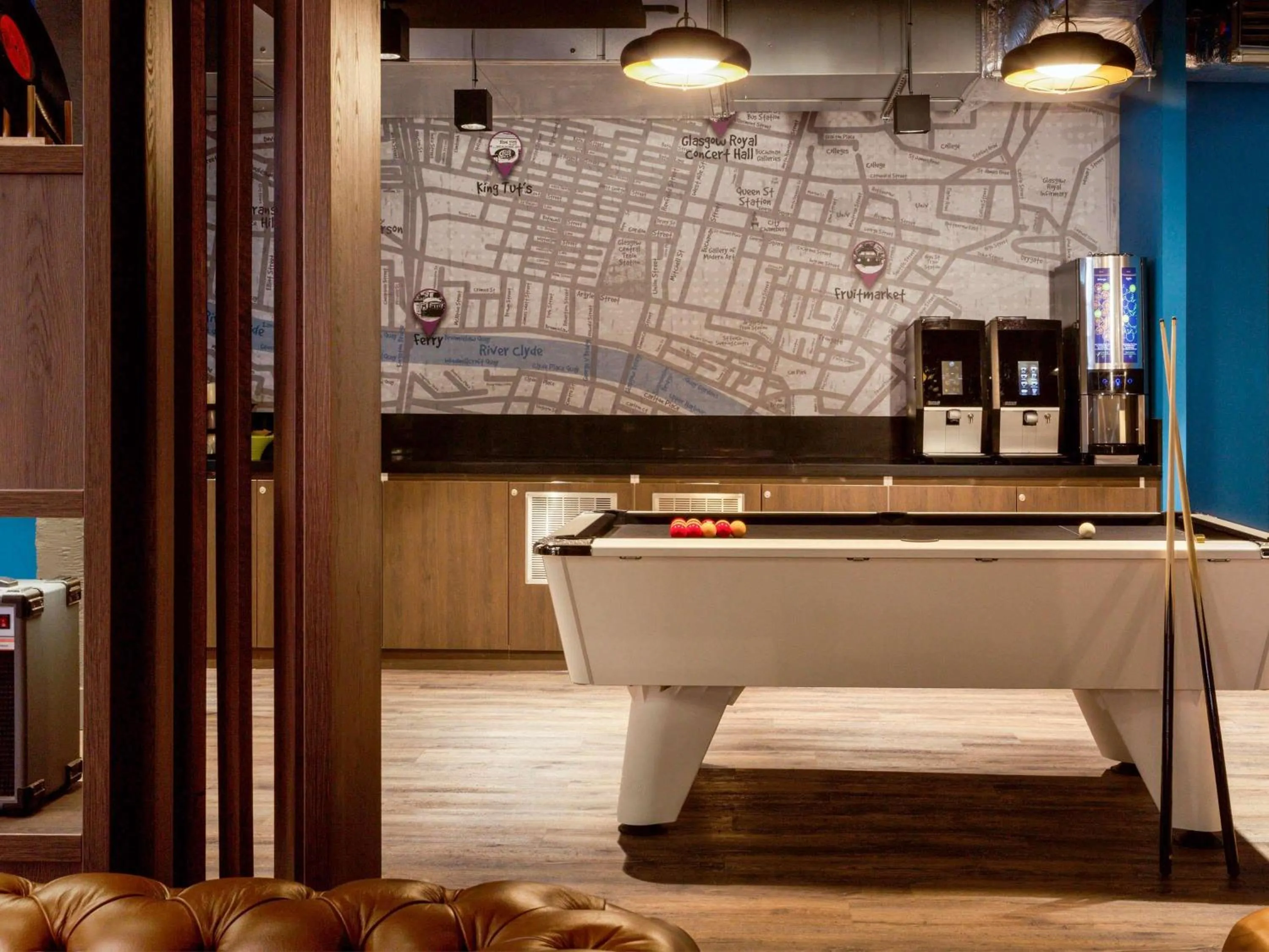 Lounge or bar in ibis Styles Glasgow Central