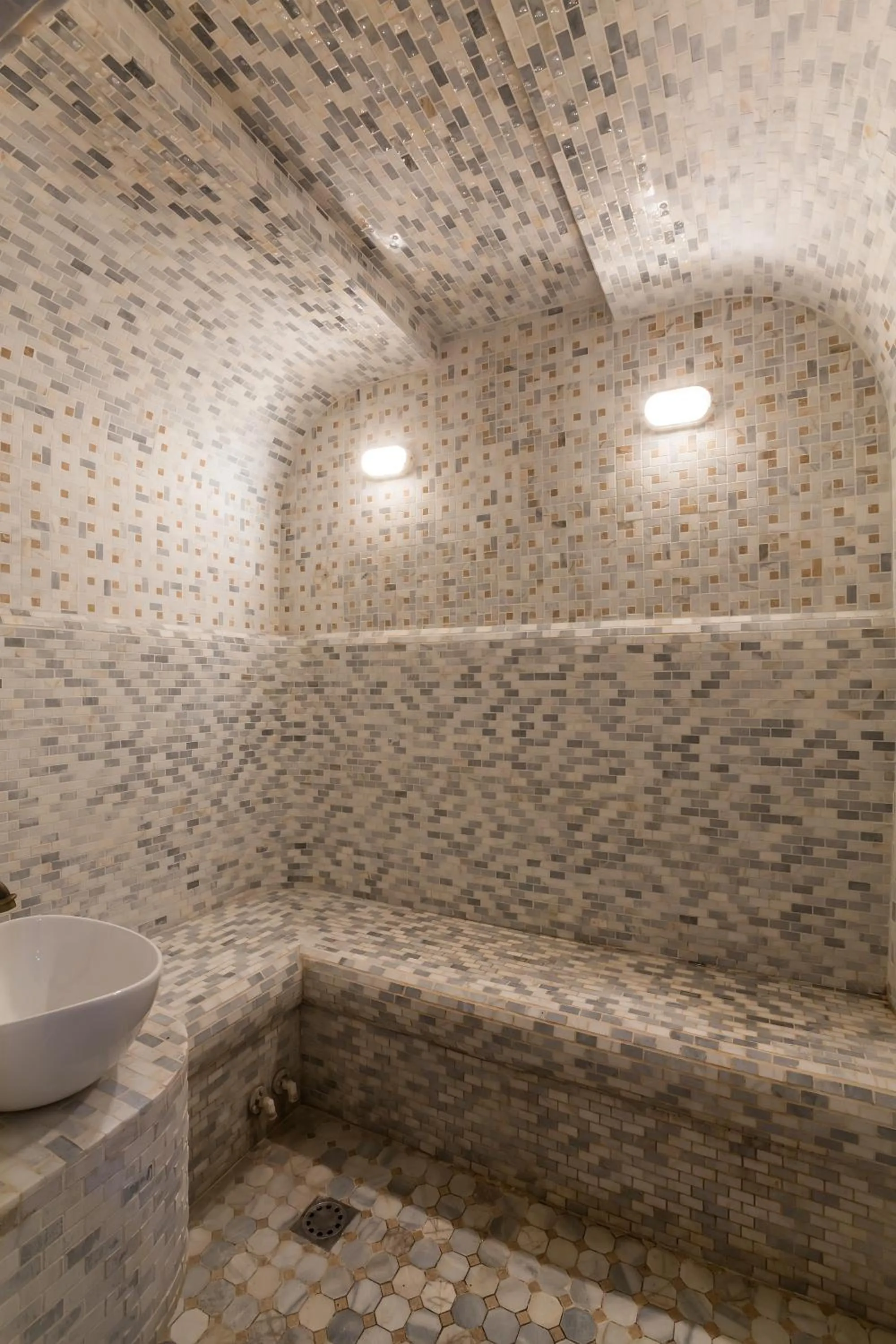 Sauna in Green Palace Hotel