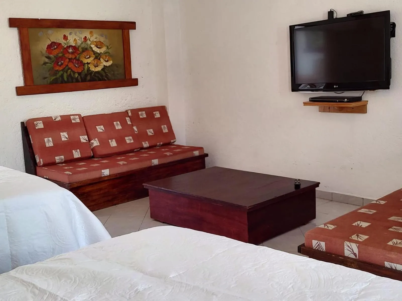 Seating area in Hotel Alcatraces